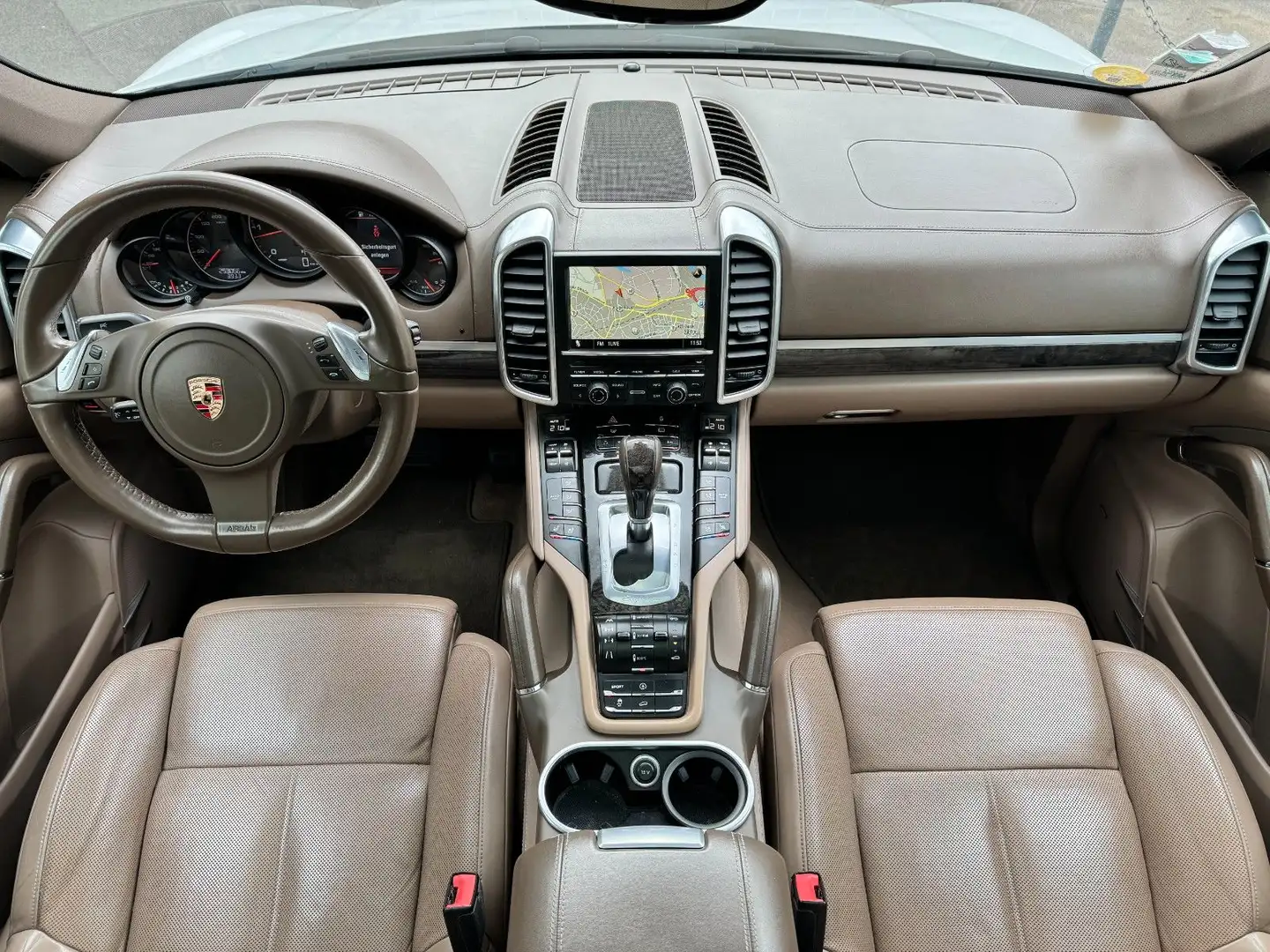 Porsche Cayenne Diesel Panorama Luft Fond-TV Key-GO R21 Blanc - 2