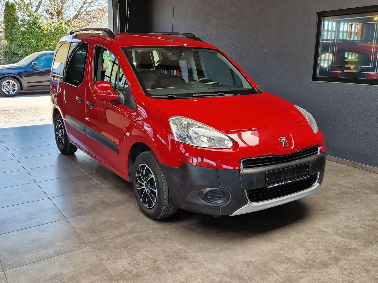 Peugeot Partner Active 1.6HDi*AHK*Klimaauto* Rot - 1