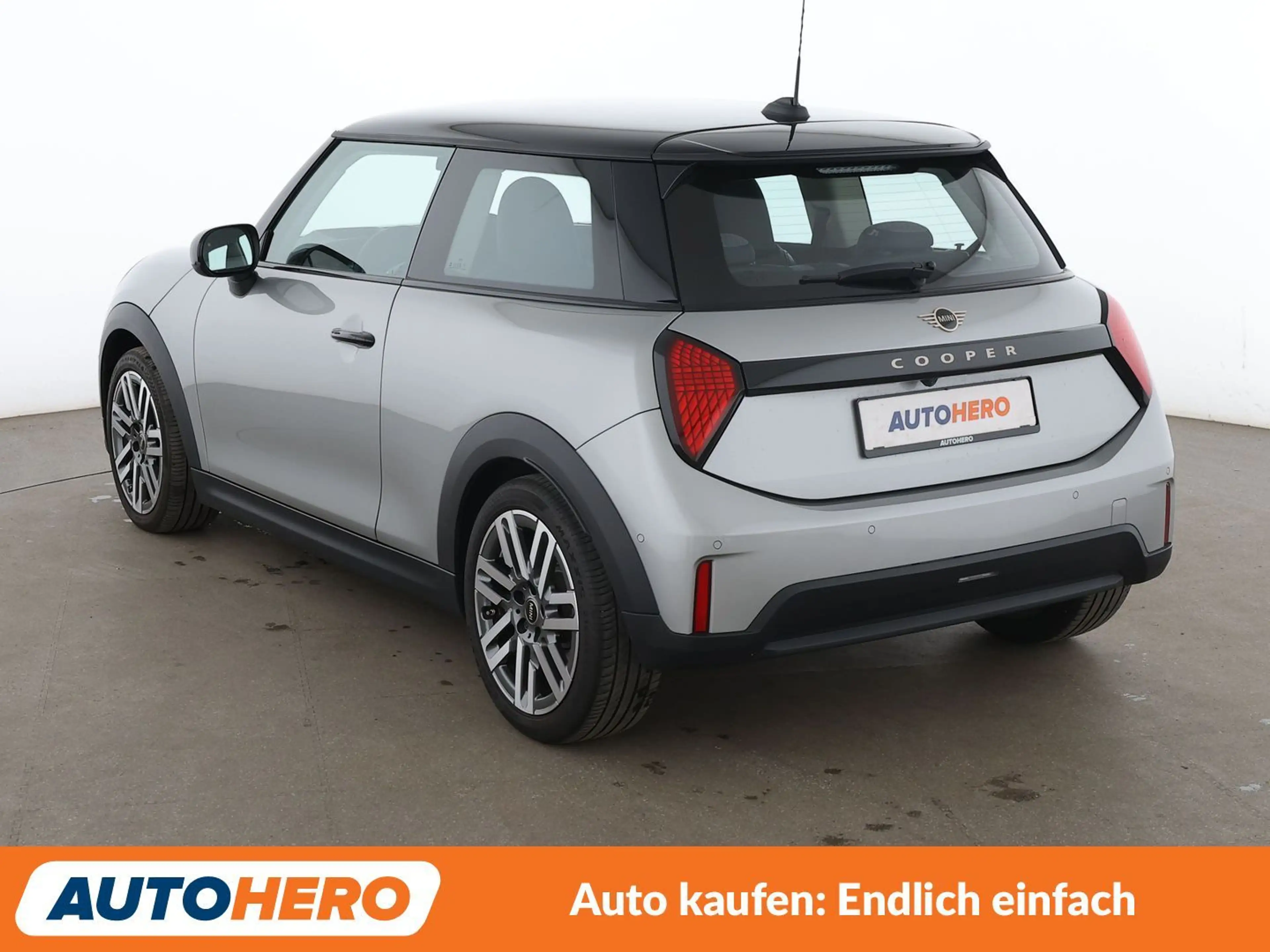 MINI Cooper Coupe Cooper C Classic Trim Aut.*NAVI*LED*TEMPO*CAM*PDC* — photo 4