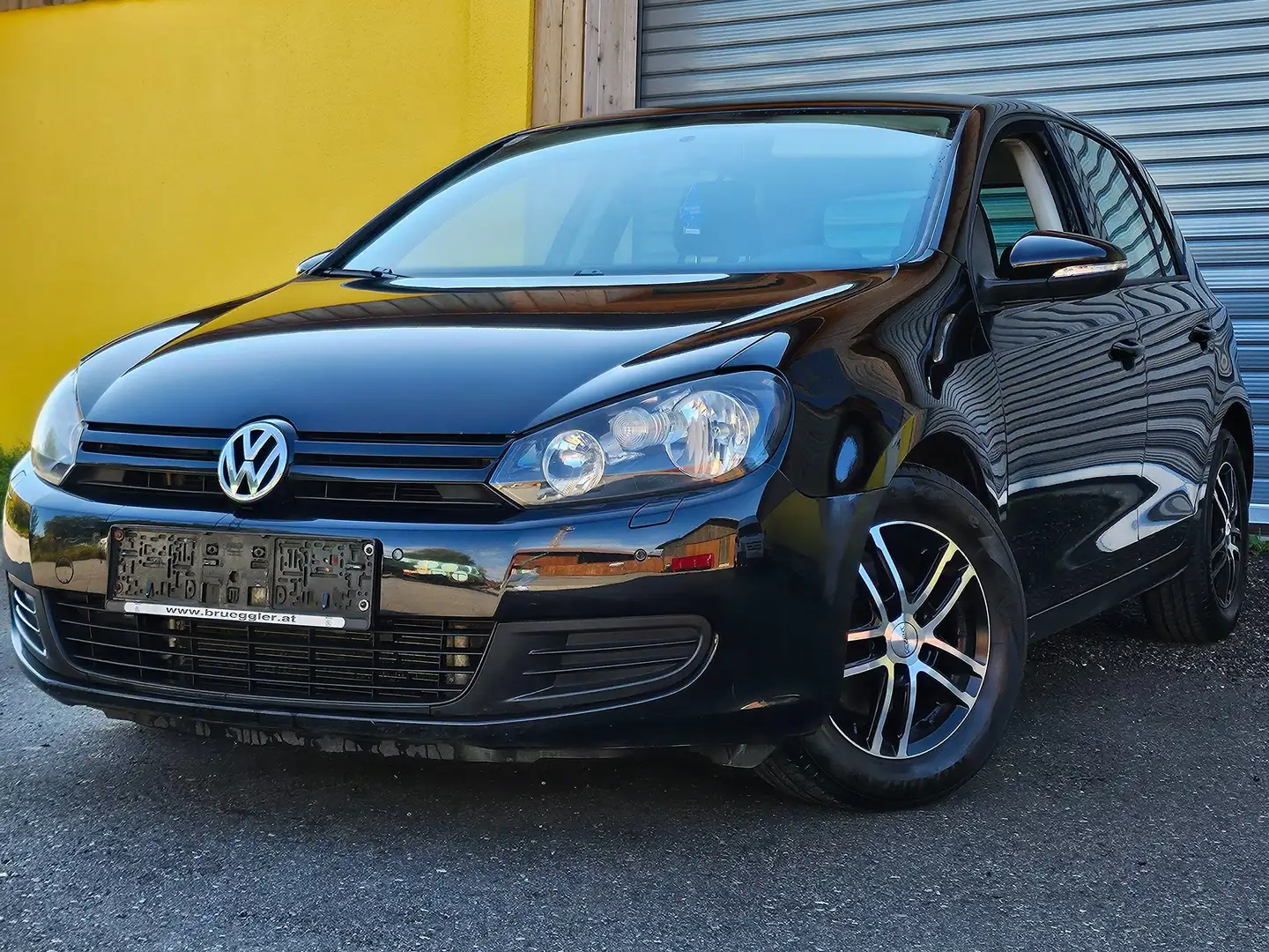 Volkswagen Golf Trendline Schwarz - 1