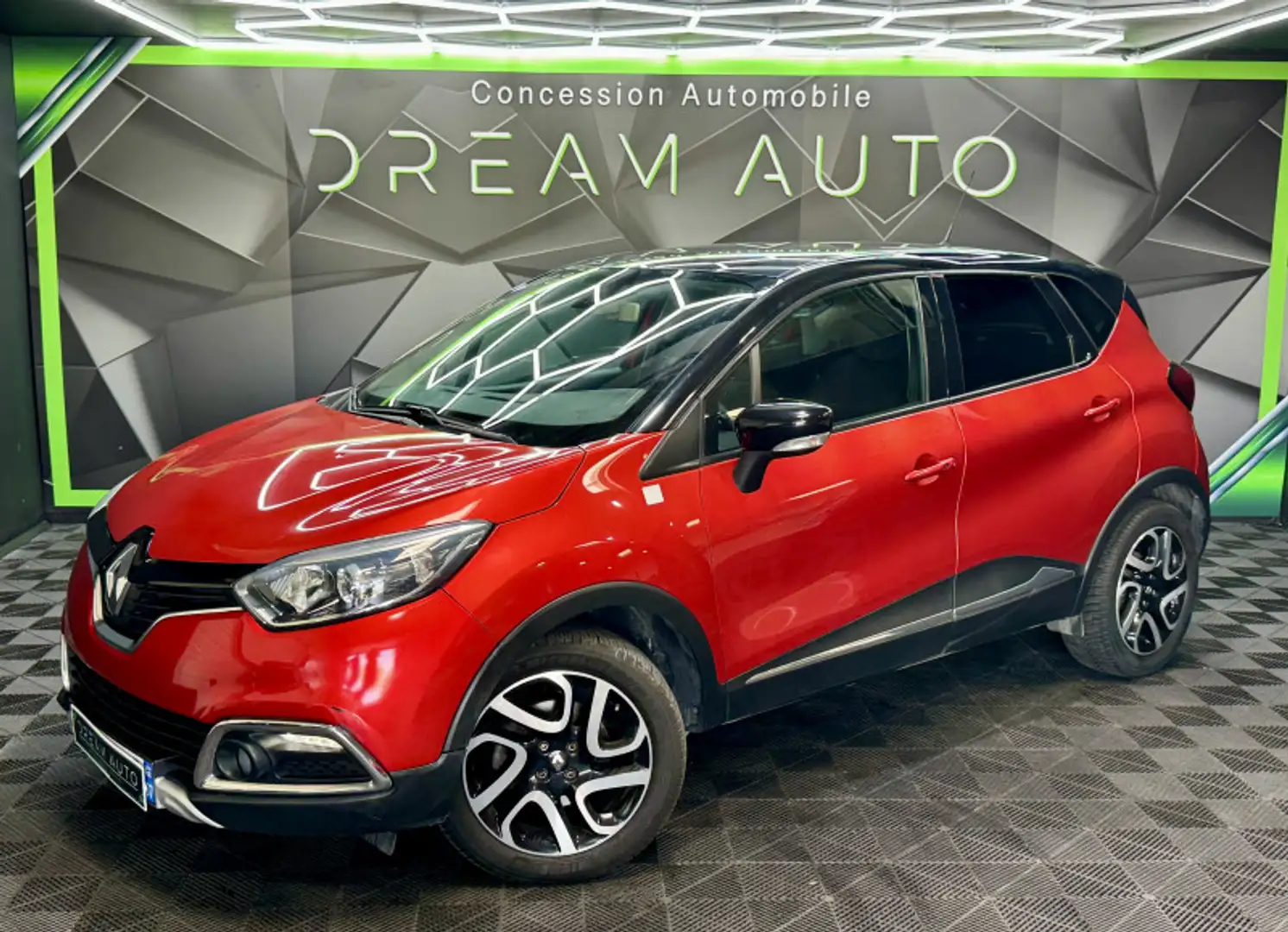 Renault Captur 1.5 DCI 90CH STOP\u0026START ENERGY HELLY HANSEN E Rouge - 1