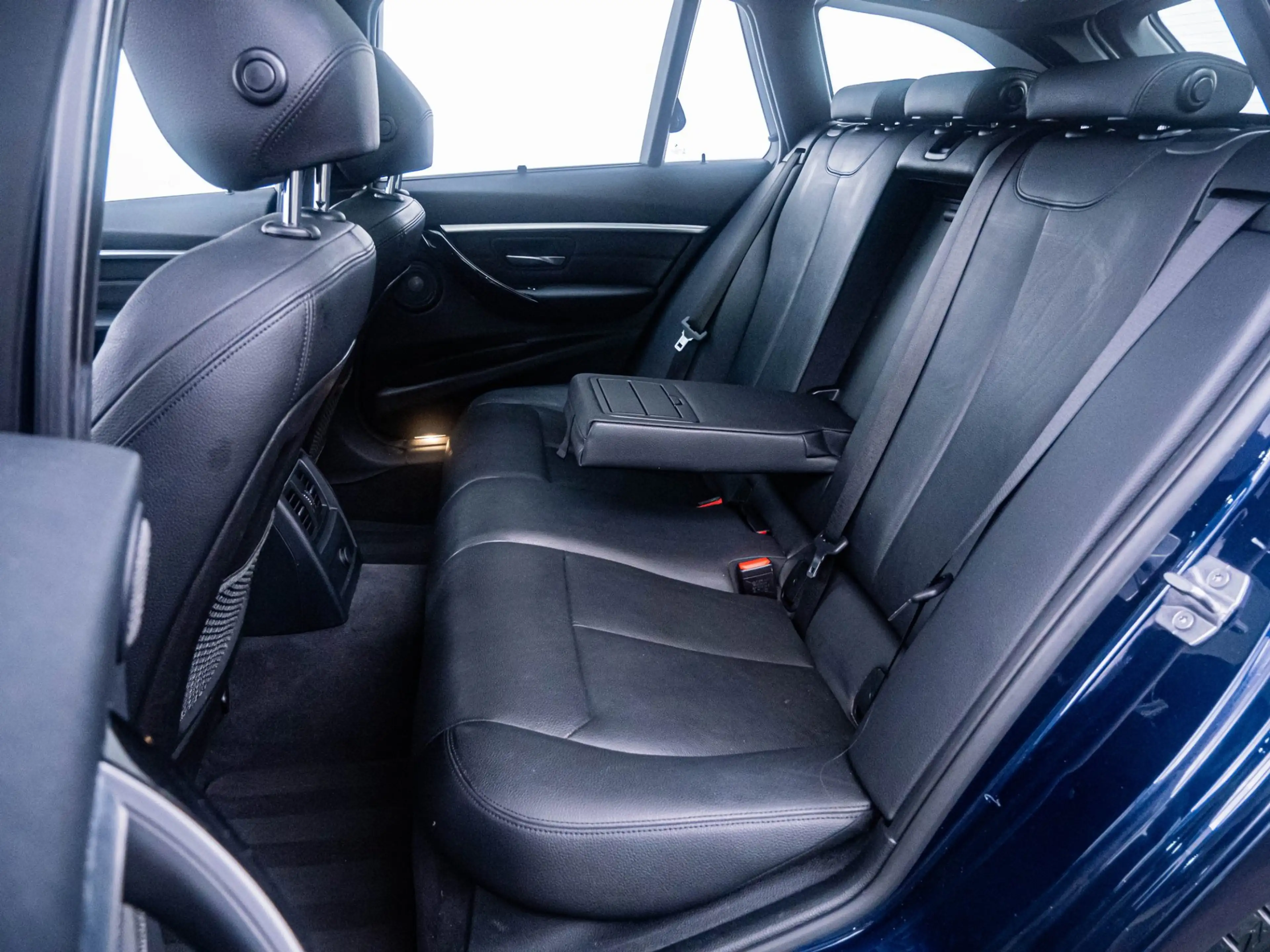 BMW 330 3-serie Touring 330i M-Sport High Executive H/K|HU — photo 7