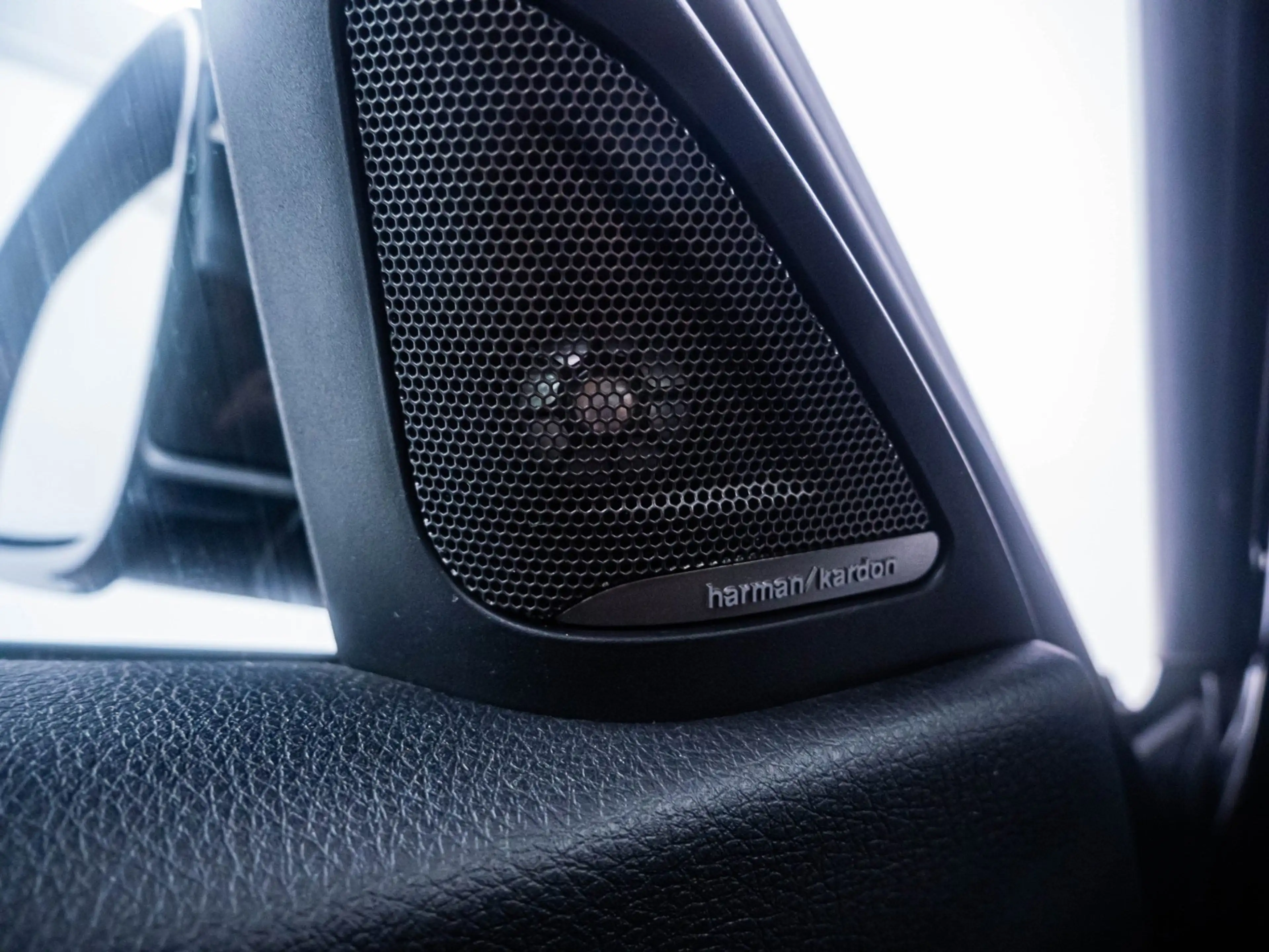 BMW 330 3-serie Touring 330i M-Sport High Executive H/K|HU — photo 29