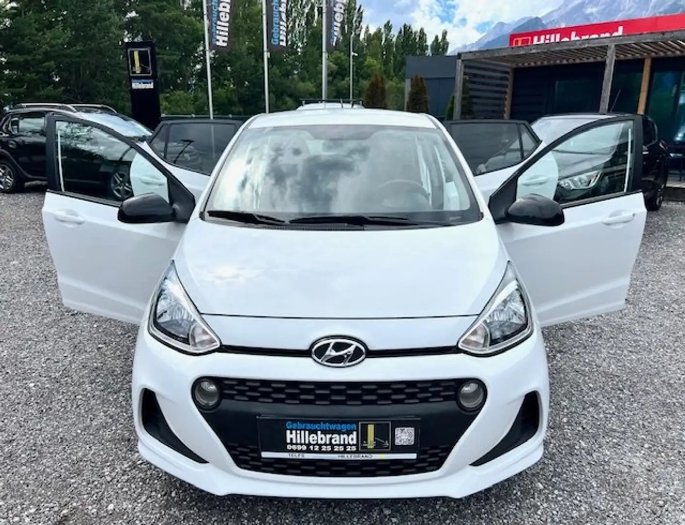 Hyundai i10 1,0 Level 2 Plus *ERSTBESITZ* 2019 Weiß - 2