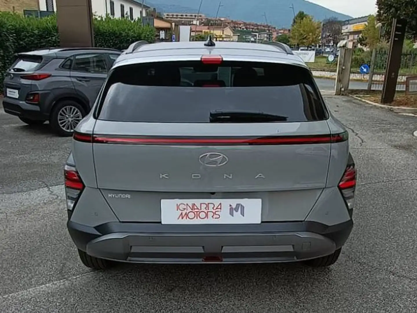 Hyundai KONA 1.0 t-gdi 48V Xline 2wd 120cv imt  7342 Grijs - 1