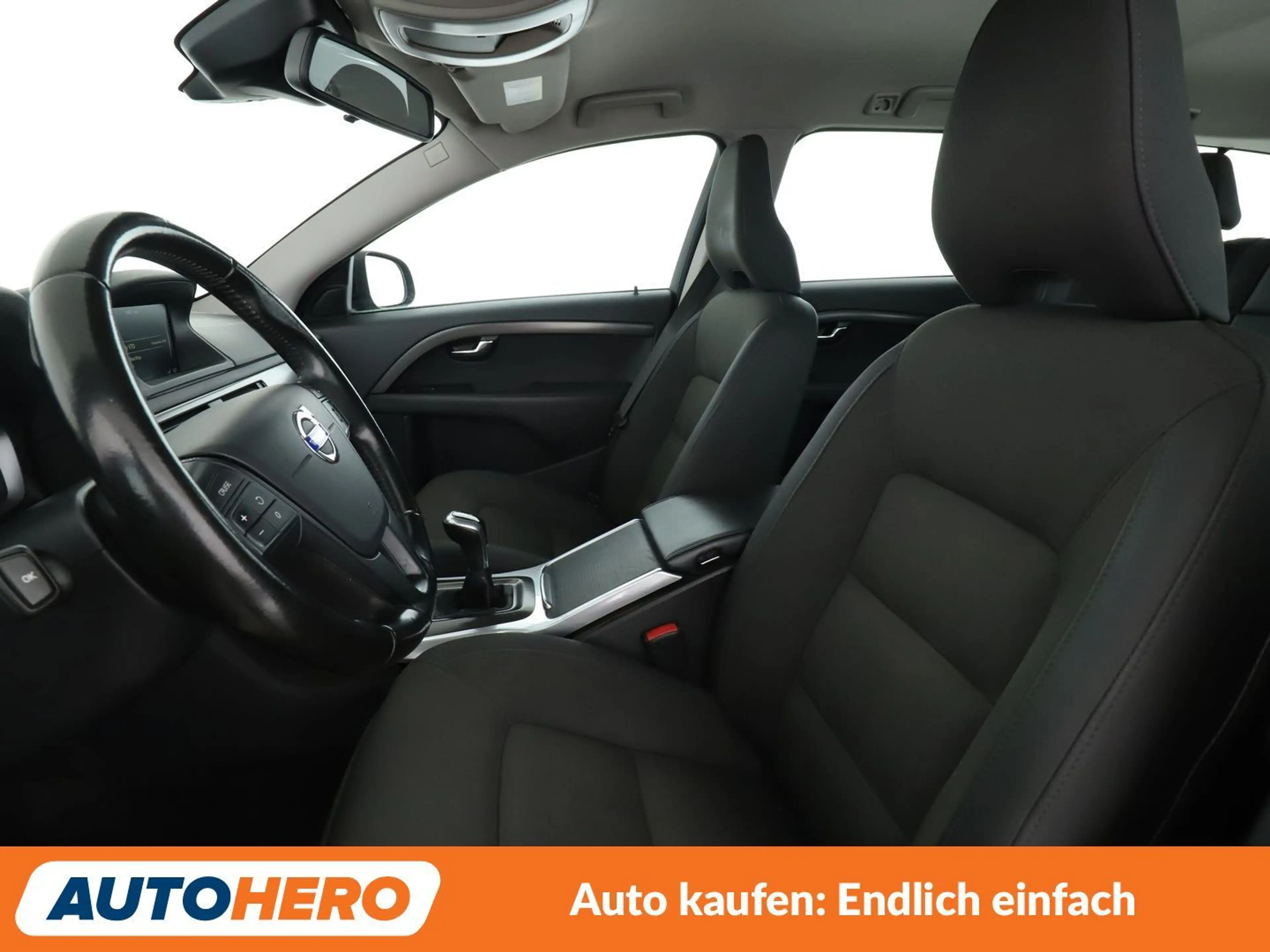Volvo V70 2.0 D2 Linje Classic *NAVI*TEMPO*PDC*SHZ*AHK*ALU* — photo 10