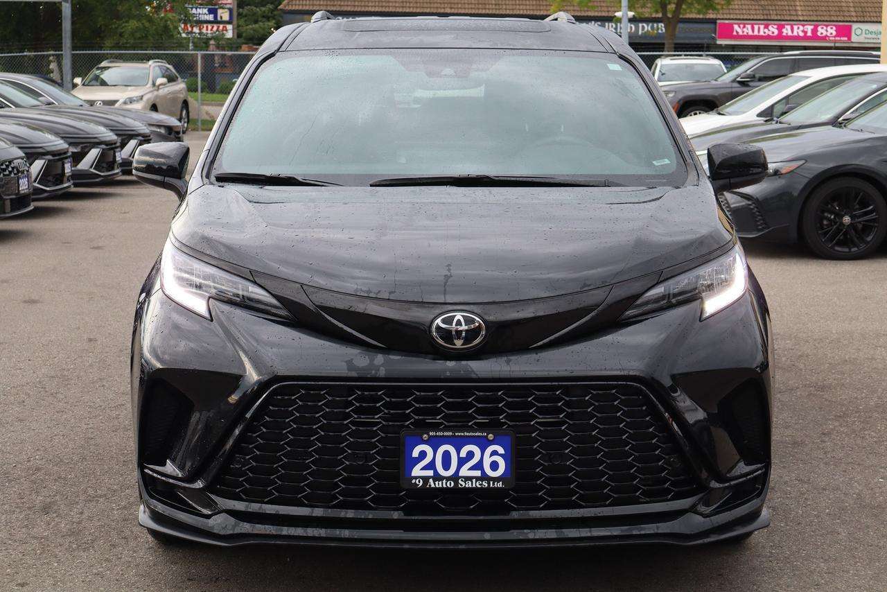 2026 Toyota Sienna XSE 7-Passenger AWD — photo 1