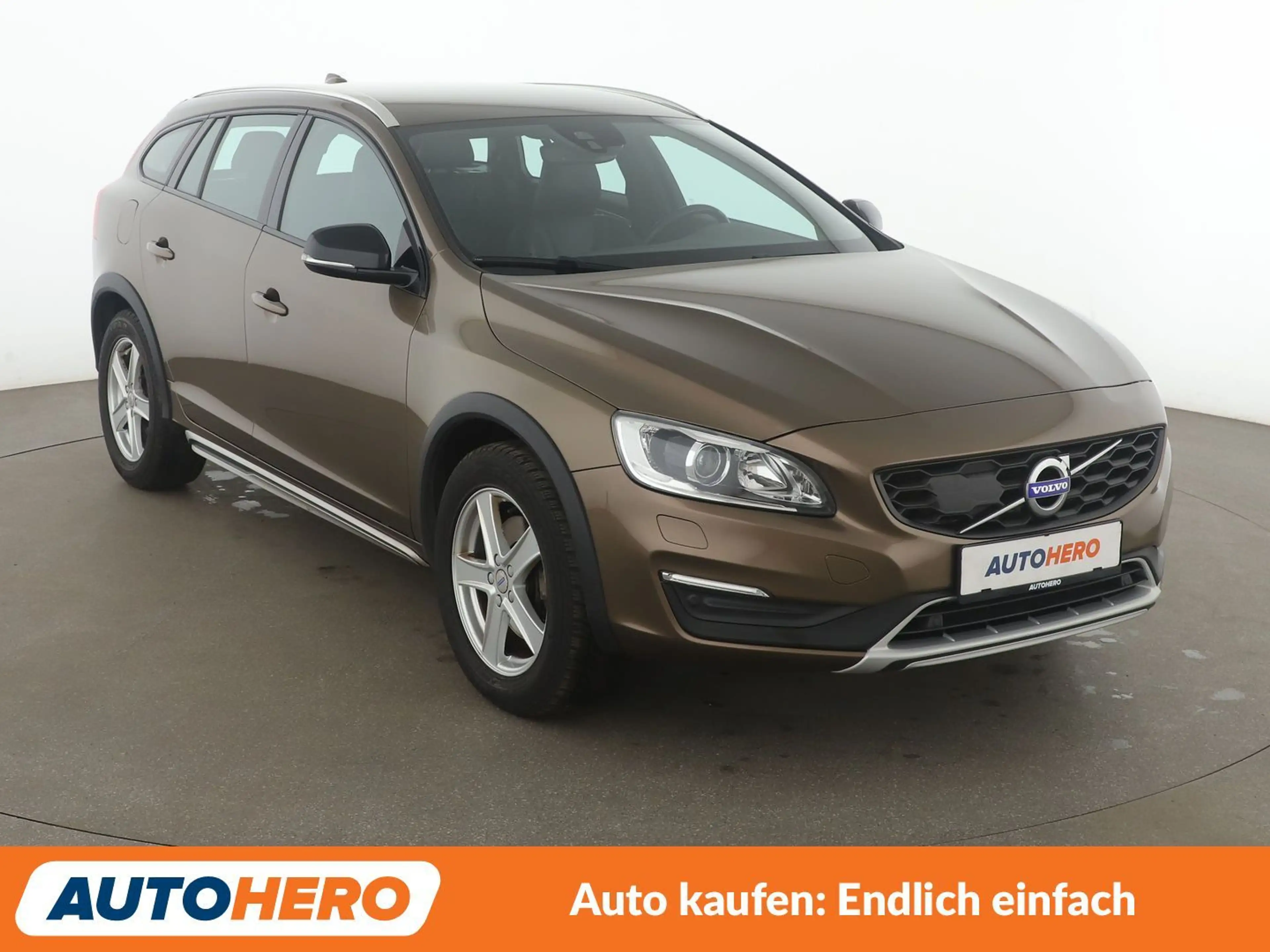 Volvo V60 Cross Country 2.0 T5 Pro AWD Aut.*NAVI*TEMPO*CAM*SHZ*PDC* — photo 8