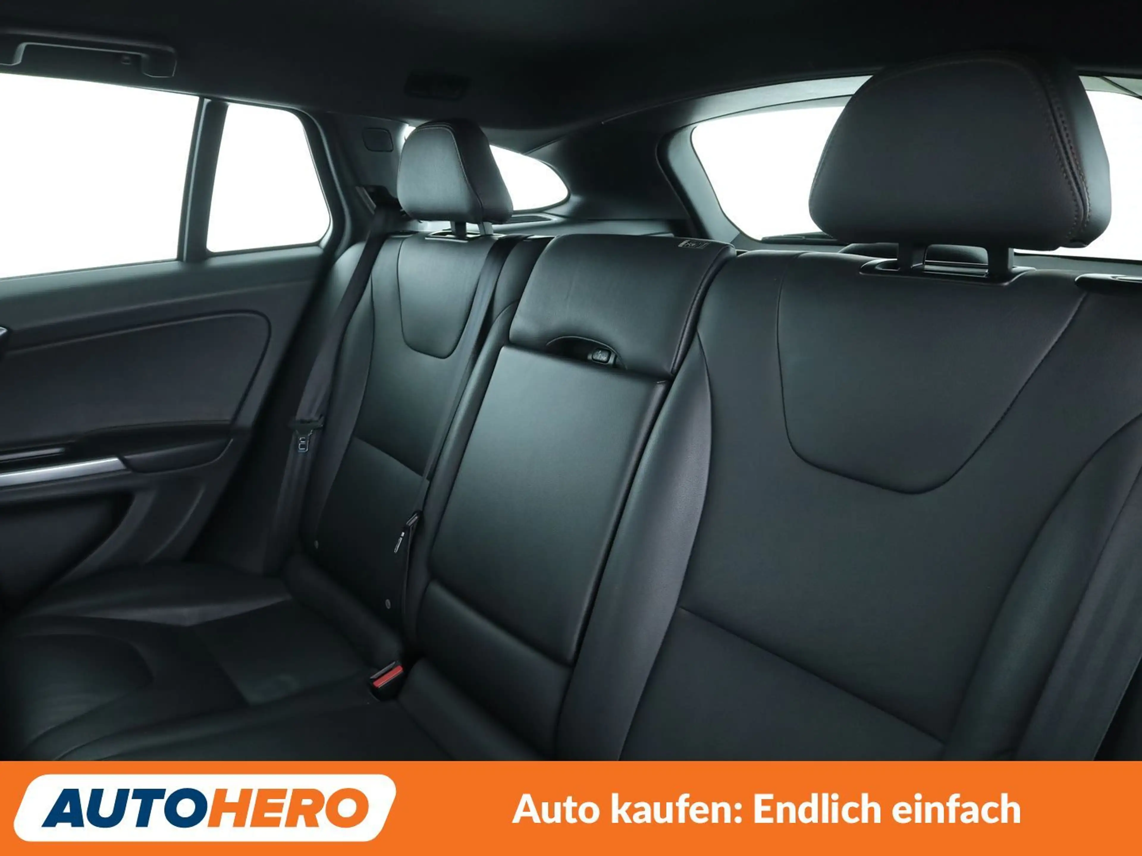 Volvo V60 Cross Country 2.0 T5 Pro AWD Aut.*NAVI*TEMPO*CAM*SHZ*PDC* — photo 14