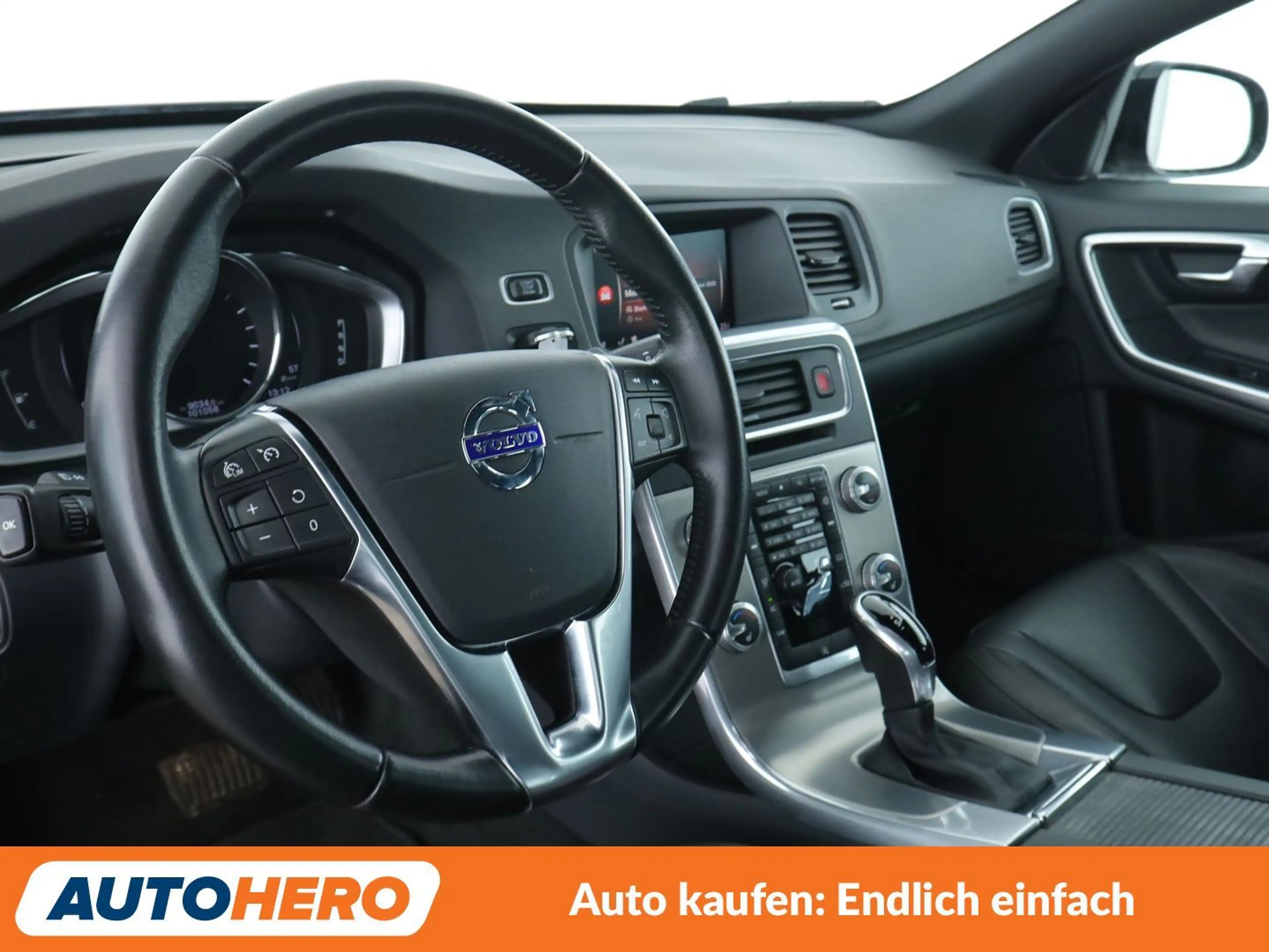 Volvo V60 Cross Country 2.0 T5 Pro AWD Aut.*NAVI*TEMPO*CAM*SHZ*PDC* — photo 11