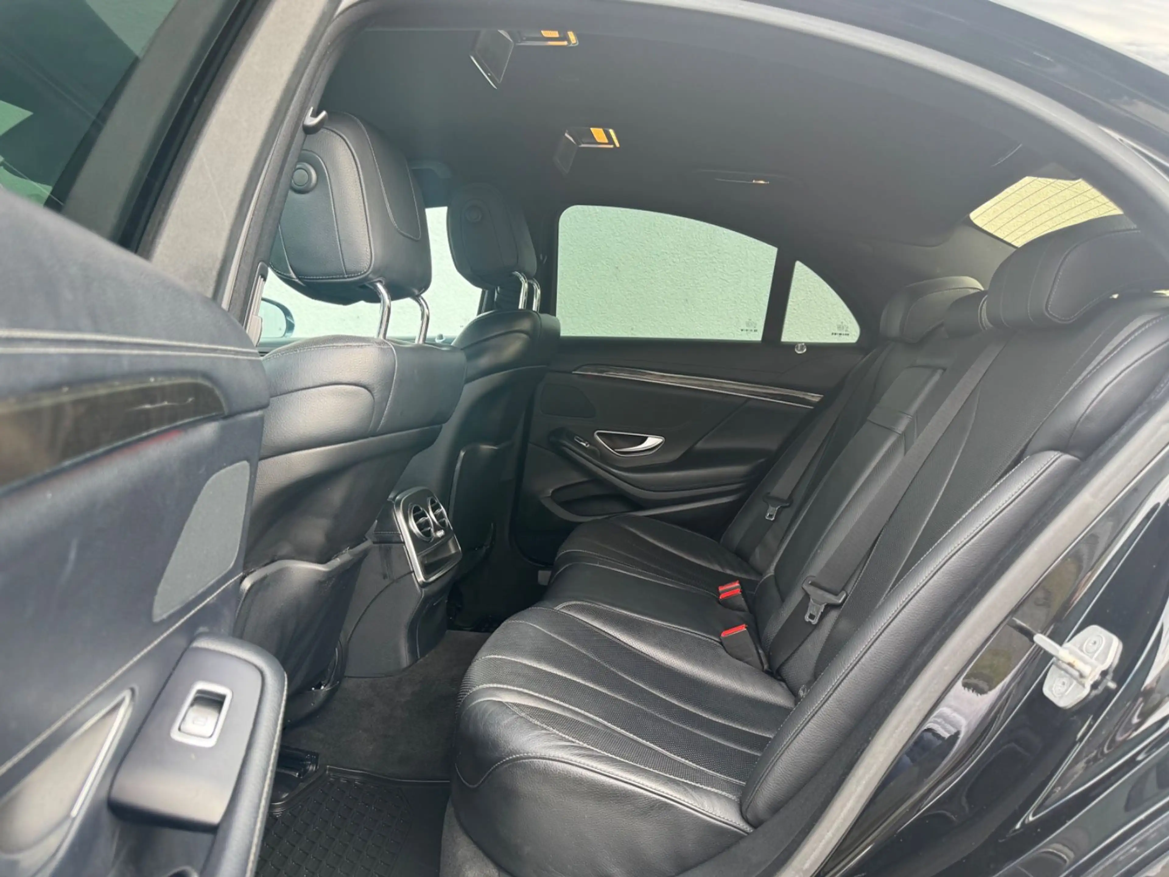 Mercedes-Benz S 350 BlueTec / d ( S 63 AMG Optik/ Sound Gen.) — photo 14