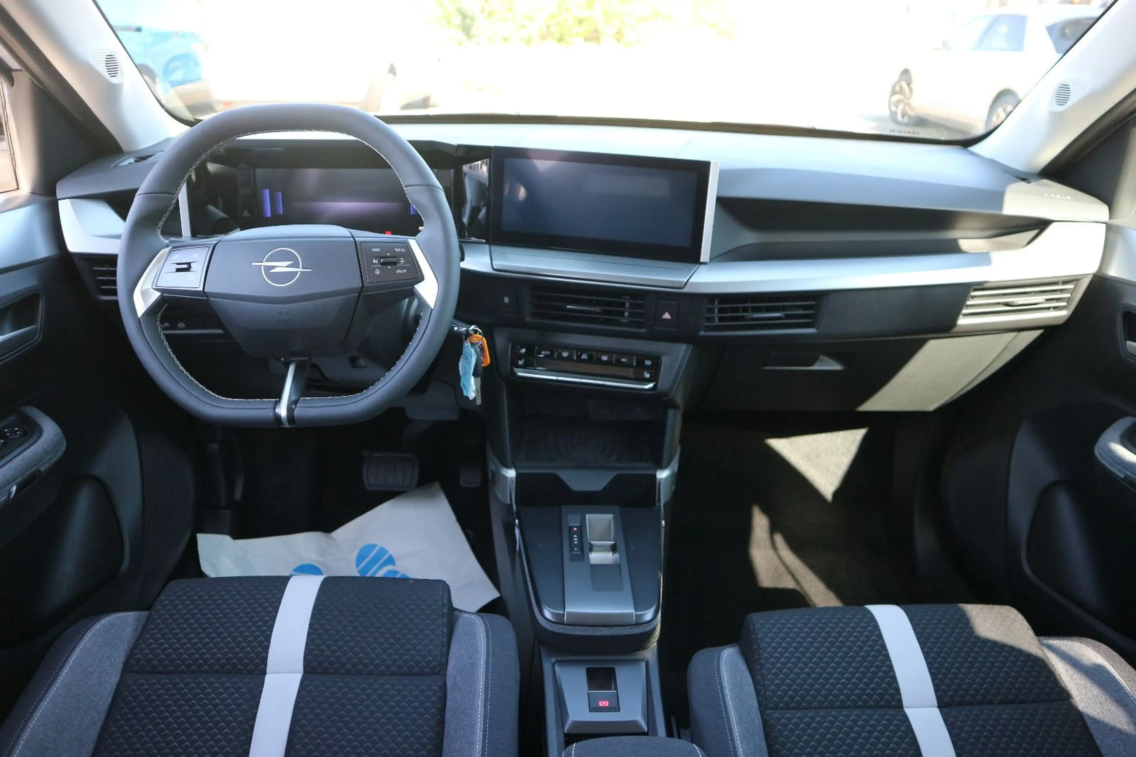 Opel Frontera Electric GS 83 kW Kamera Sitzheizung — photo 8