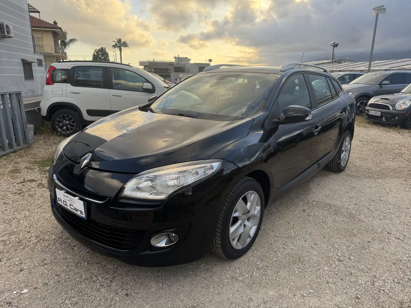 Renault Megane SporTour 1.5 dci Luxe TomTom 110cv fap - 1