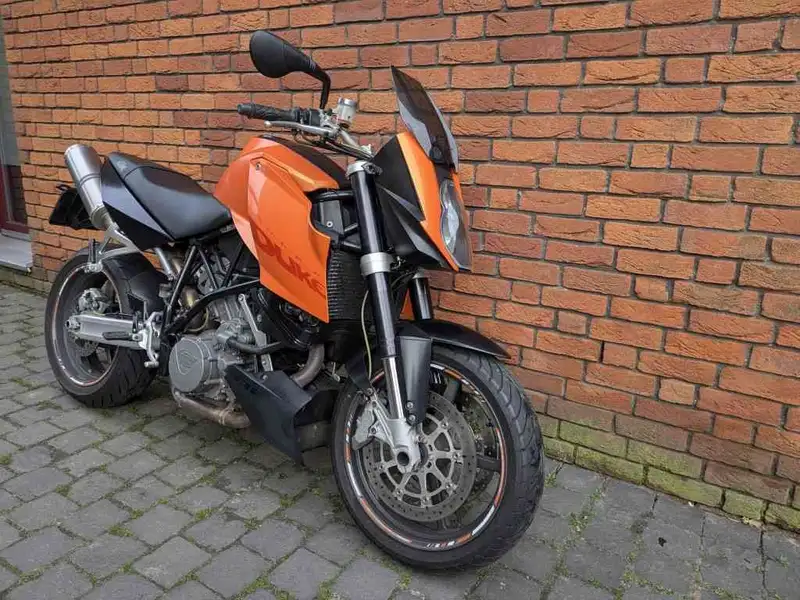 KTM 990 Super Duke - foto 3