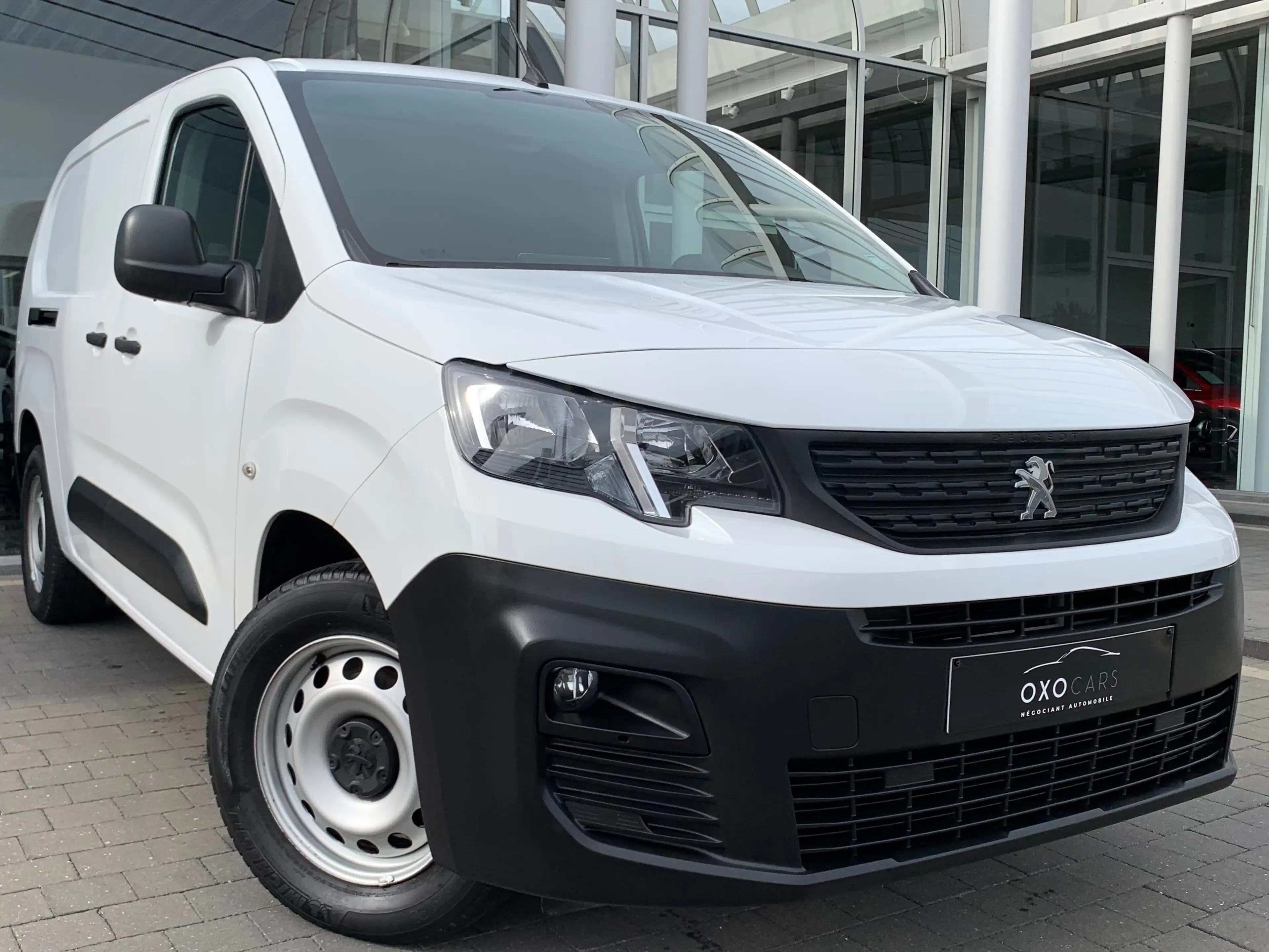 Peugeot Partner XL 1.5 HDI 102CV / LONG CHÂSSIS / 3 PLACES / GRAND GPS / CARPLAY / AIRCO / CRUISE / PDC / 11.488€ HTVA / — photo 3