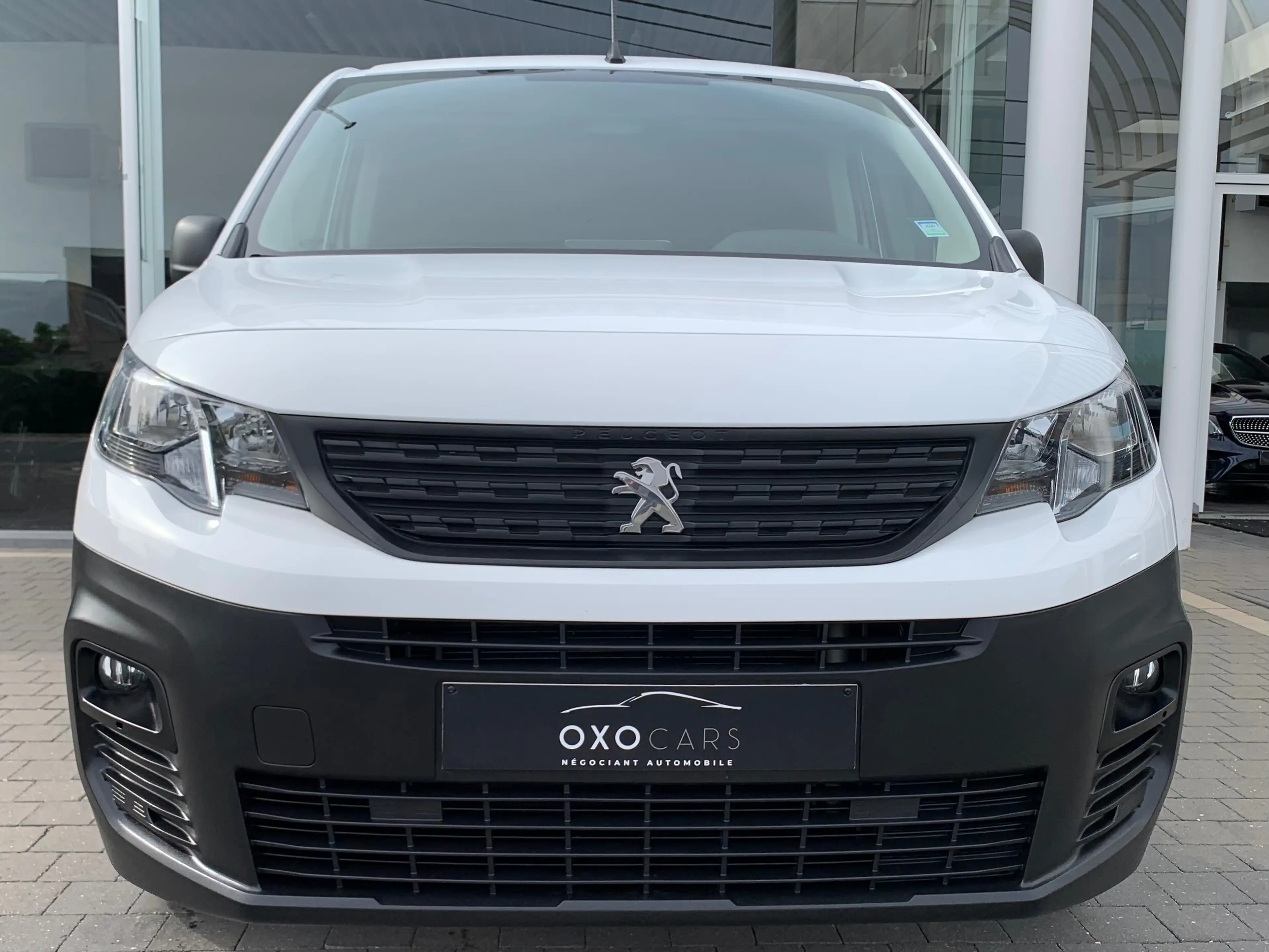 Peugeot Partner XL 1.5 HDI 102CV / LONG CHÂSSIS / 3 PLACES / GRAND GPS / CARPLAY / AIRCO / CRUISE / PDC / 11.488€ HTVA / — photo 2