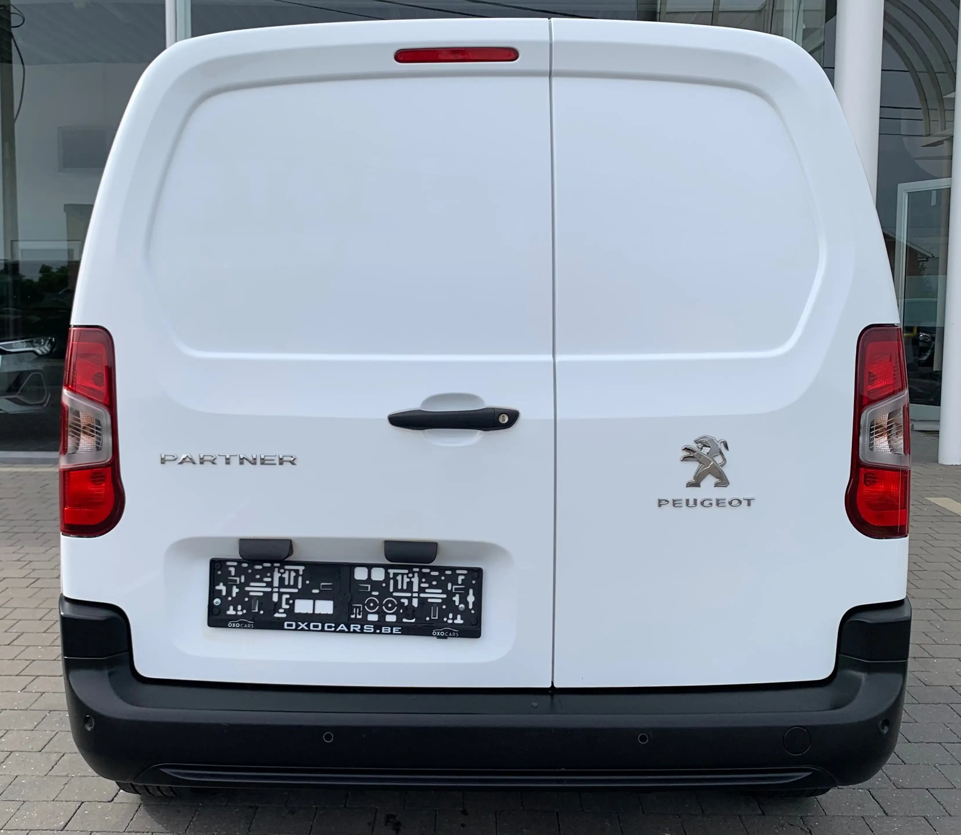 Peugeot Partner XL 1.5 HDI 102CV / LONG CHÂSSIS / 3 PLACES / GRAND GPS / CARPLAY / AIRCO / CRUISE / PDC / 11.488€ HTVA / — photo 5