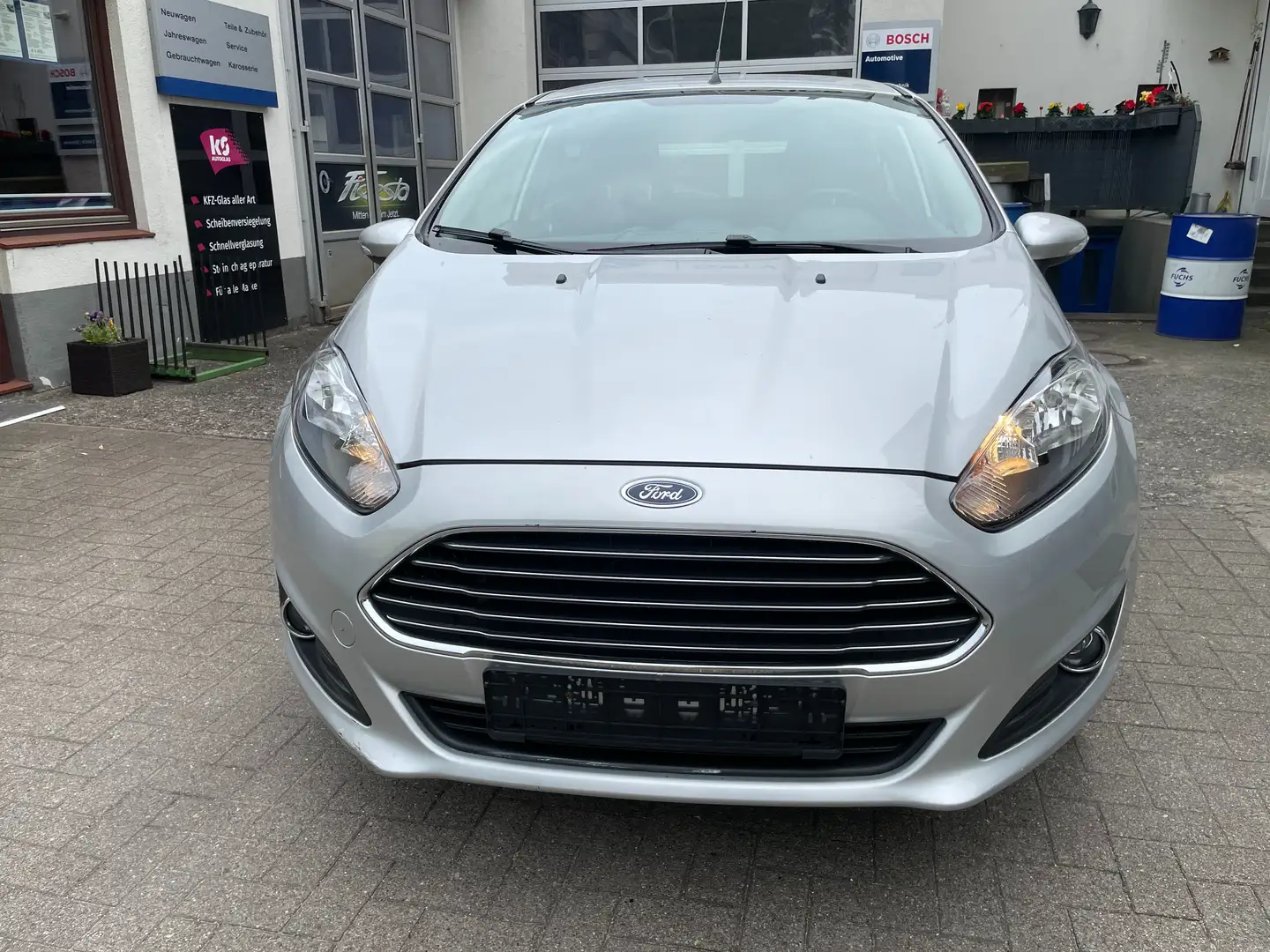 Ford Fiesta Sync Edition Silber - 2