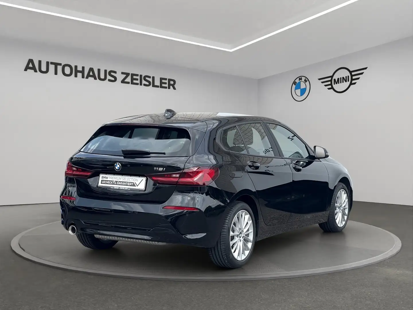 BMW 116 i Navi DAB Komforttelefonie LED Klimaautomatik Schwarz - 2