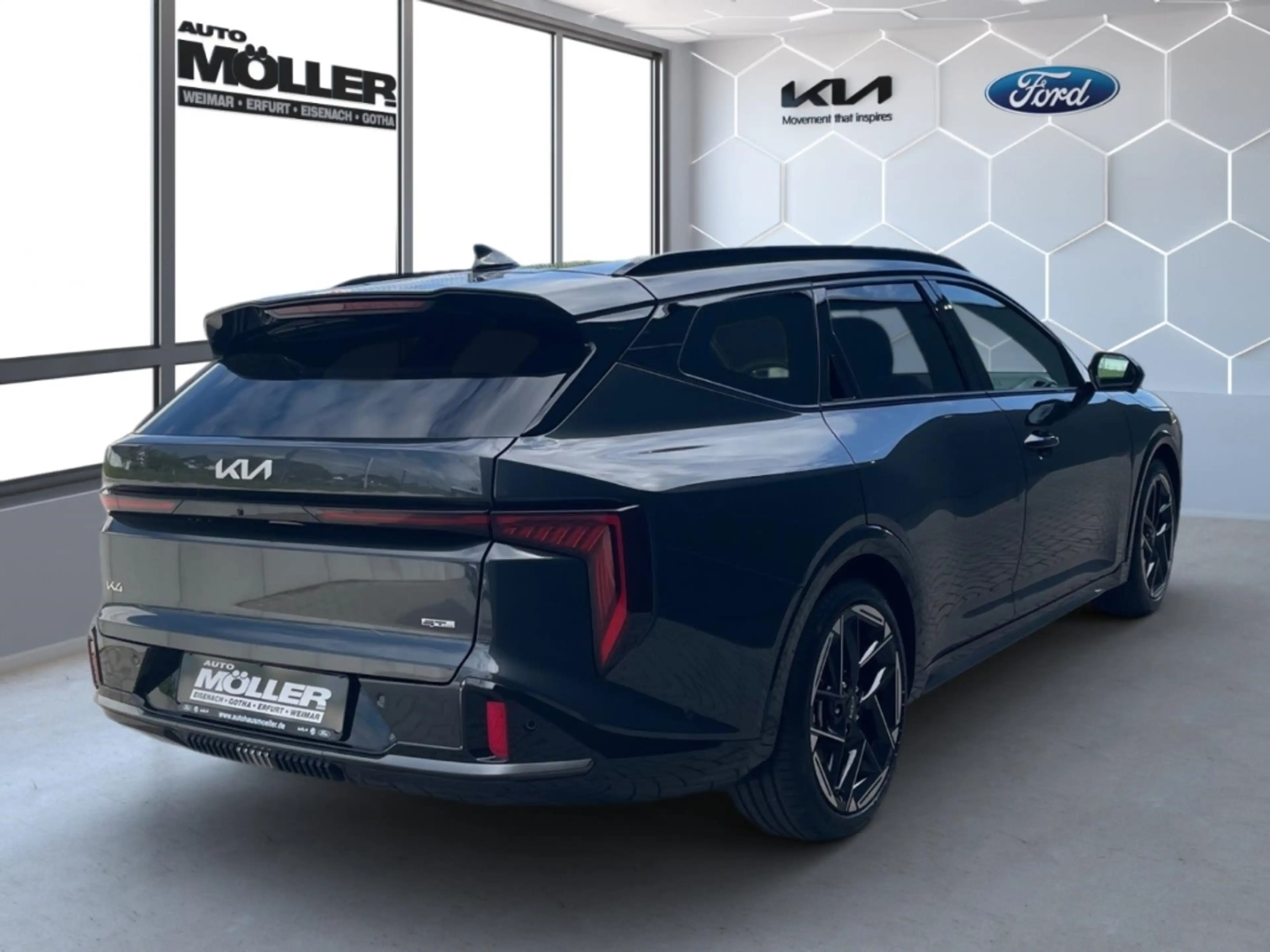 Kia K4 SW 1.6T GT-Line DCT7 Glasdach Drive Sound Design 3 — photo 3