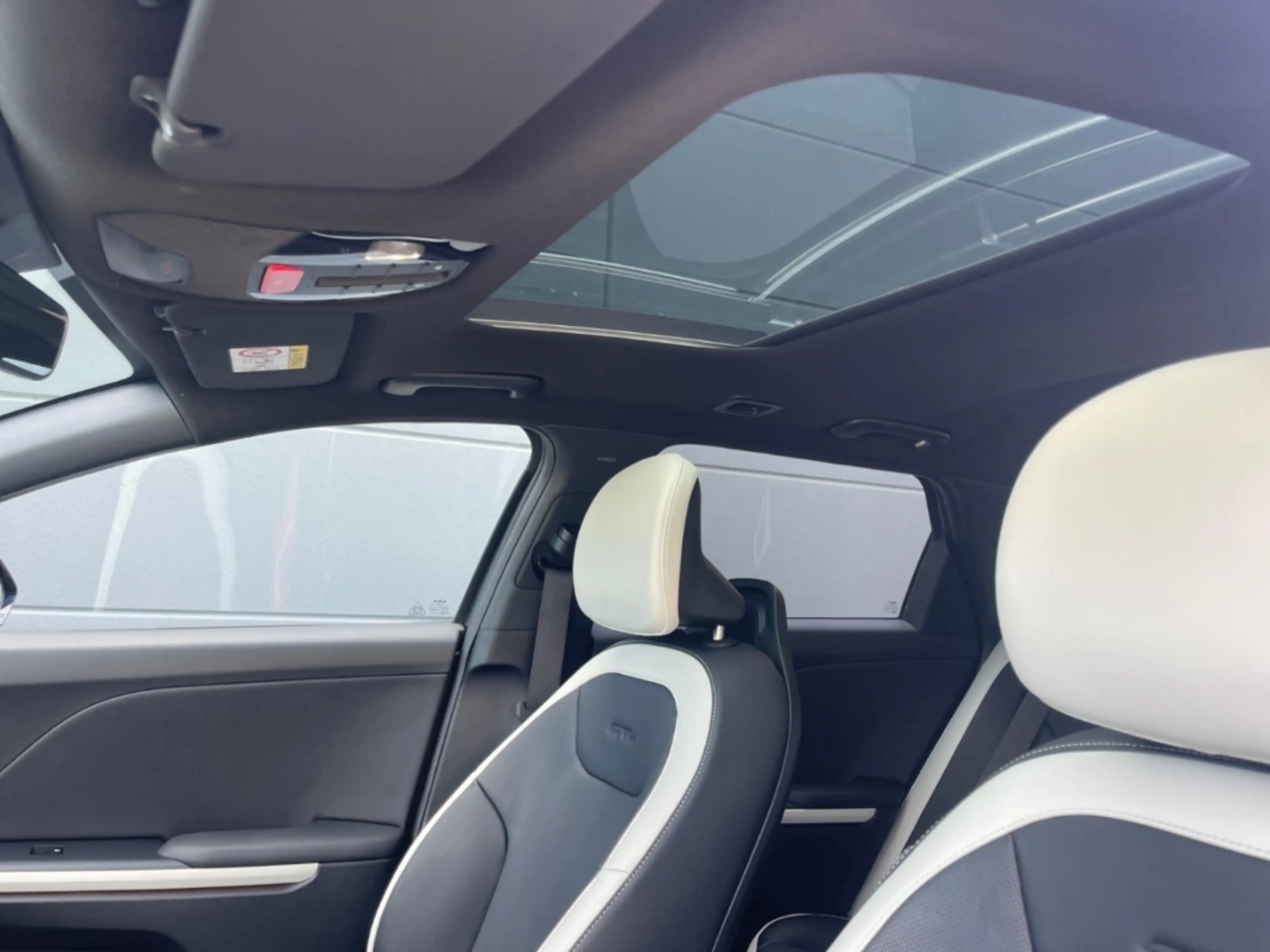 Kia K4 SW 1.6T GT-Line DCT7 Glasdach Drive Sound Design 3 — photo 15