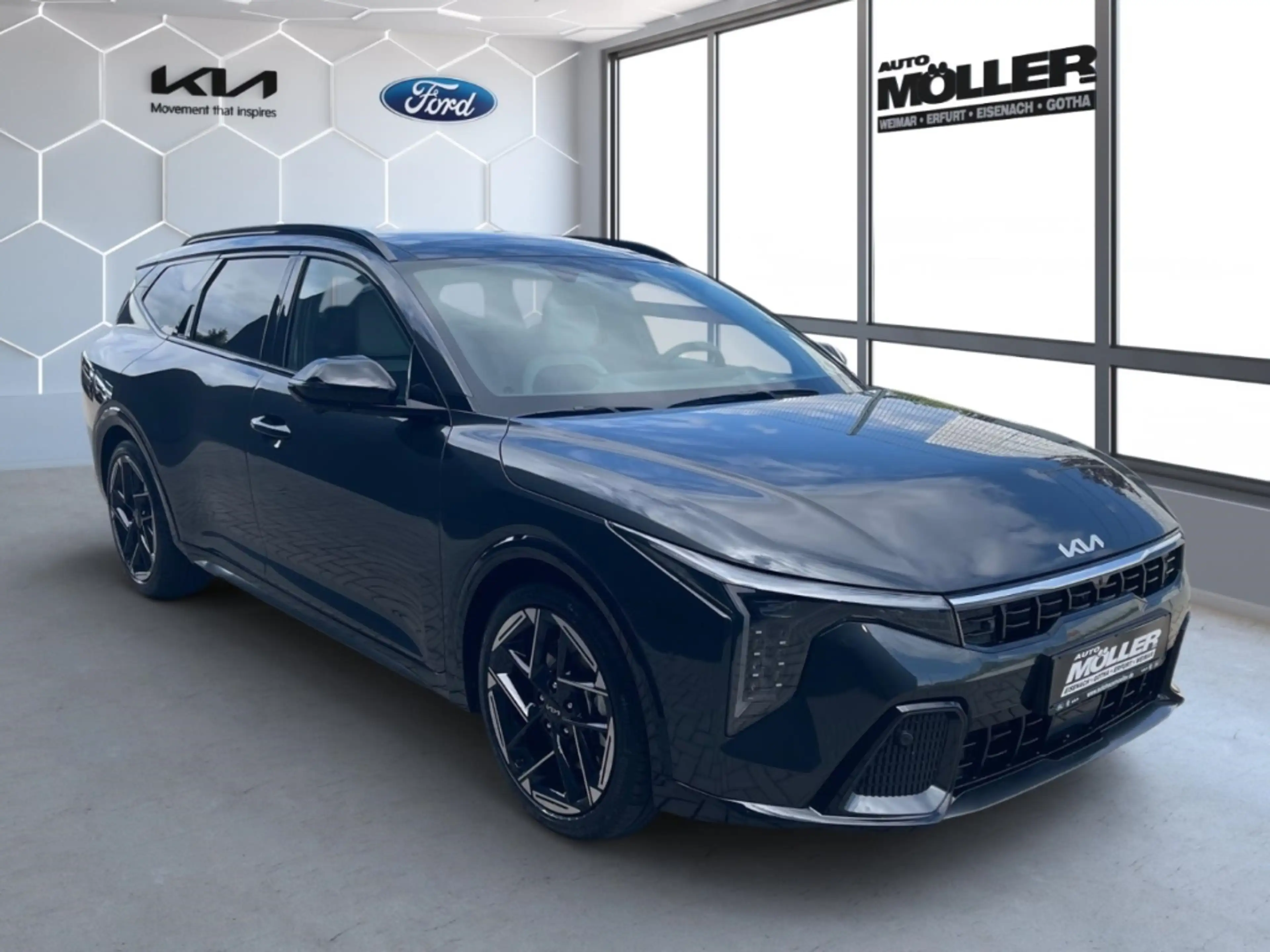 Kia K4 SW 1.6T GT-Line DCT7 Glasdach Drive Sound Design 3 — photo 2