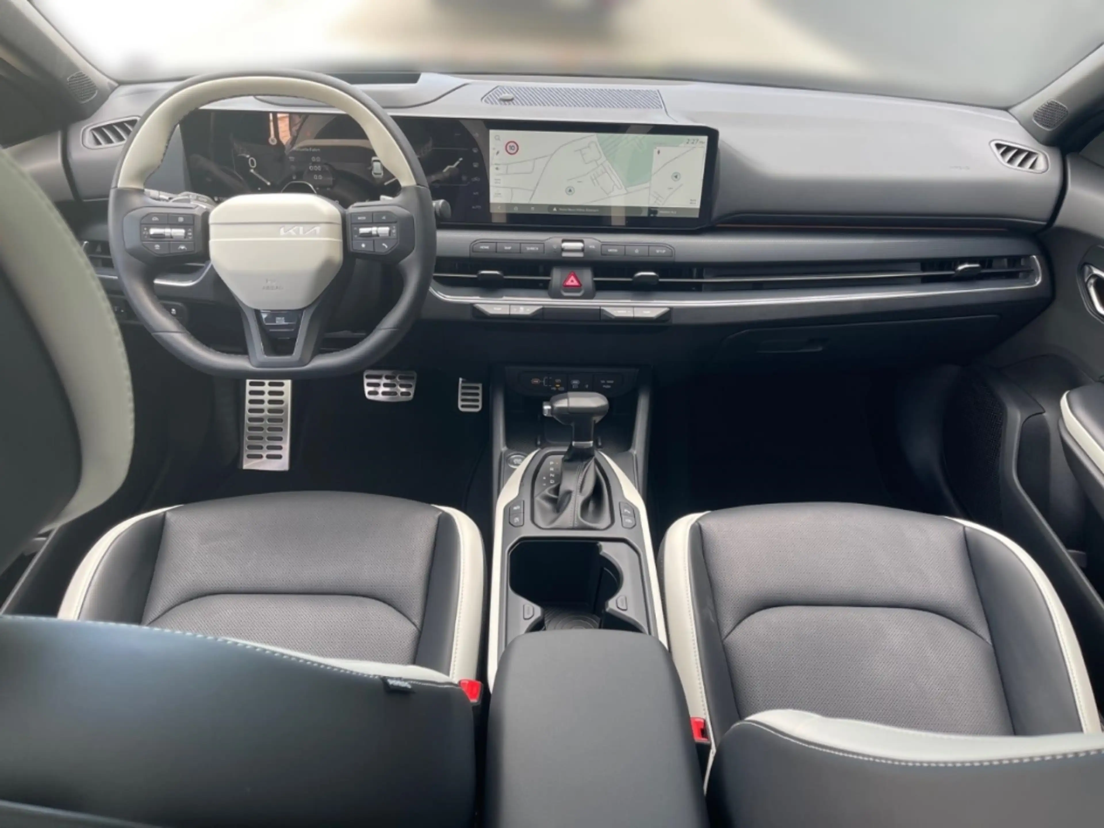 Kia K4 SW 1.6T GT-Line DCT7 Glasdach Drive Sound Design 3 — photo 10