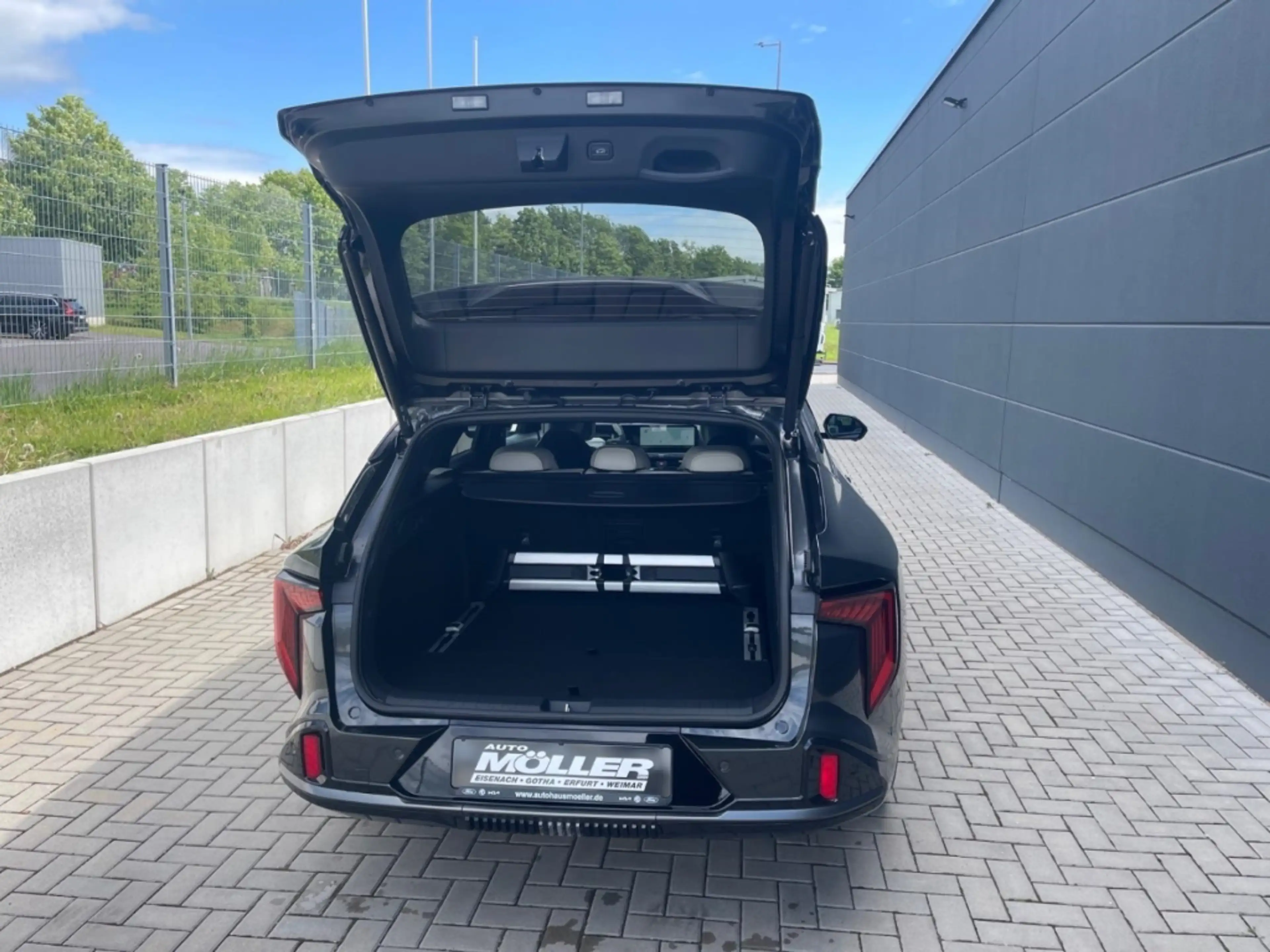 Kia K4 SW 1.6T GT-Line DCT7 Glasdach Drive Sound Design 3 — photo 12