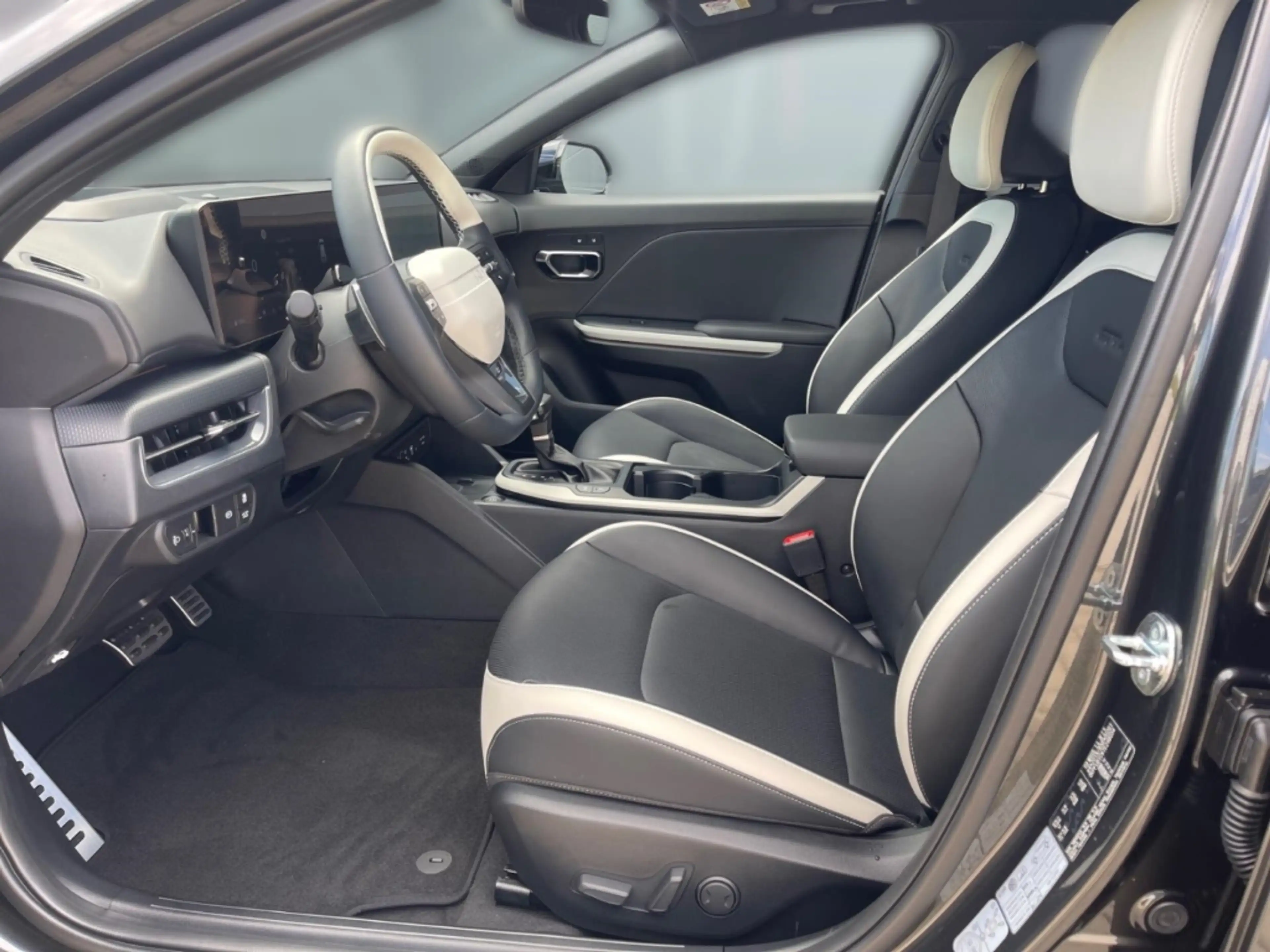 Kia K4 SW 1.6T GT-Line DCT7 Glasdach Drive Sound Design 3 — photo 7