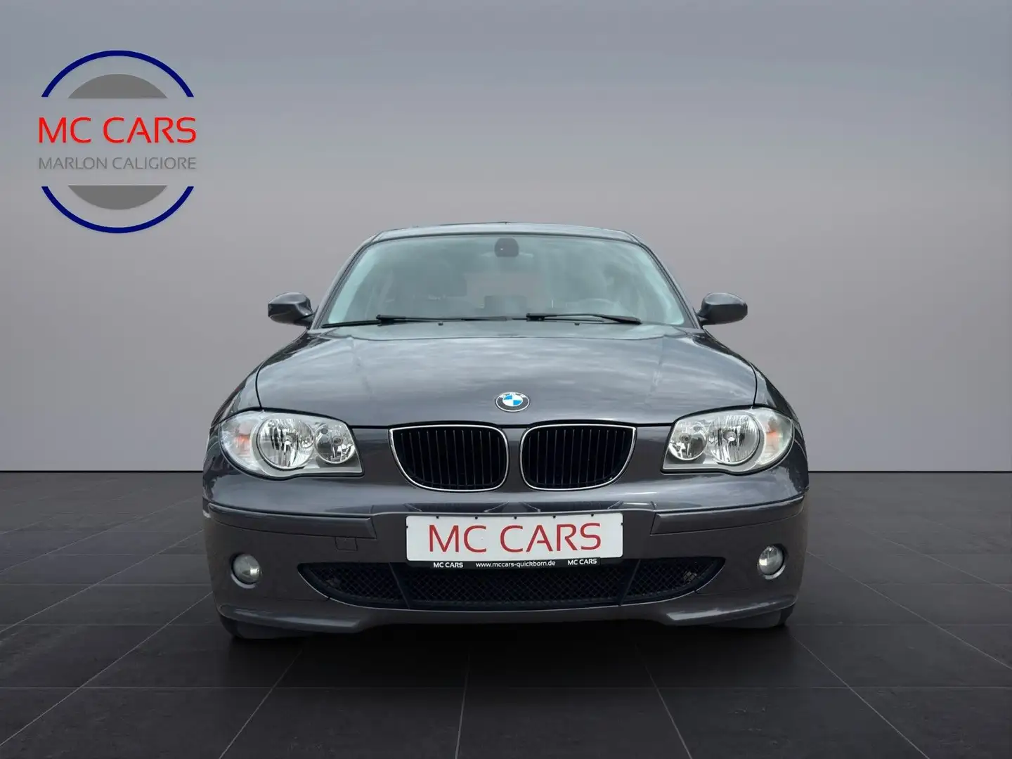 BMW 120 Baureihe 1 Lim./Leder/2.Hand/Advantage-Paket Gris - 2