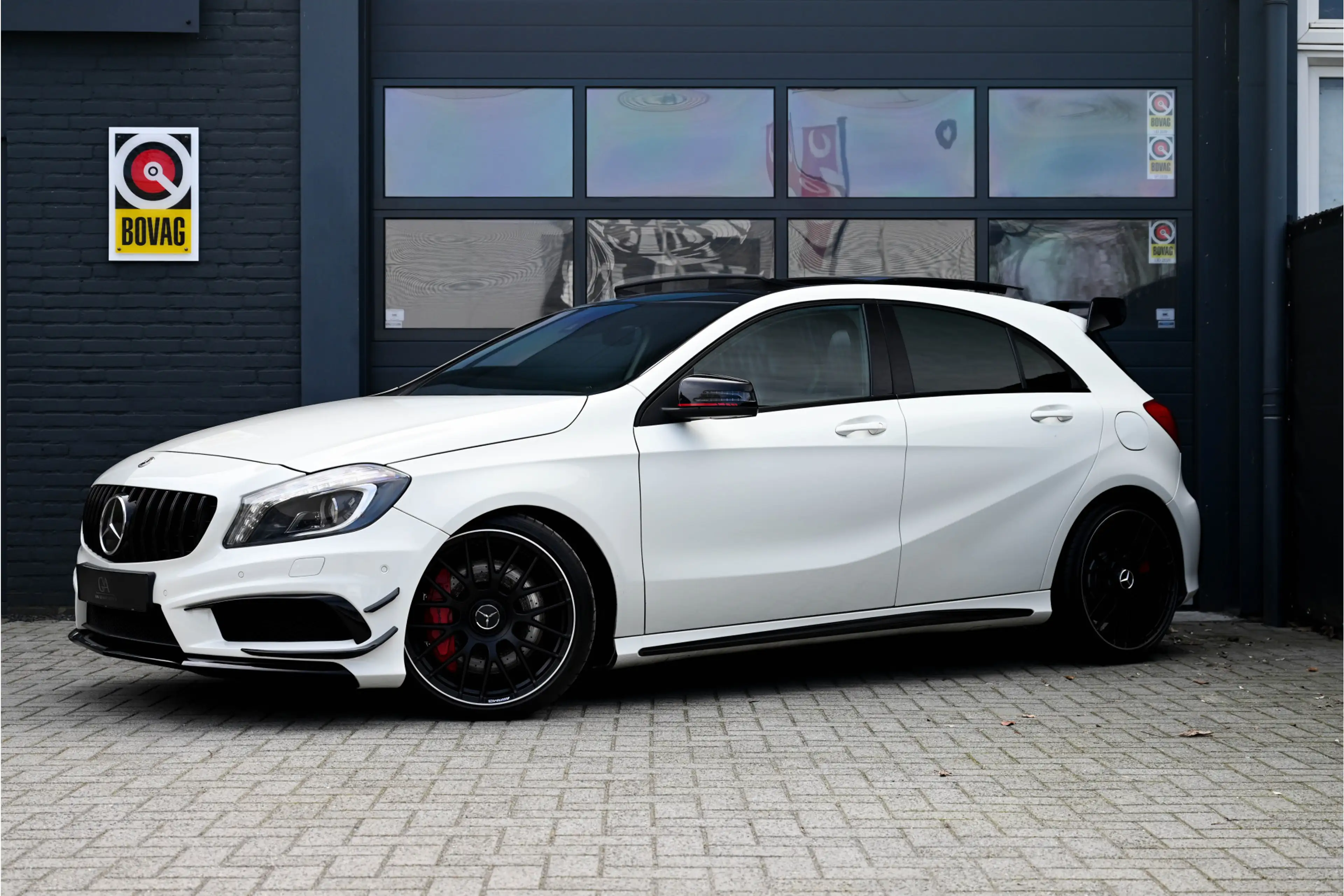 Mercedes-Benz A 45 AMG 4MATIC PANO, Elektrische stoelen
