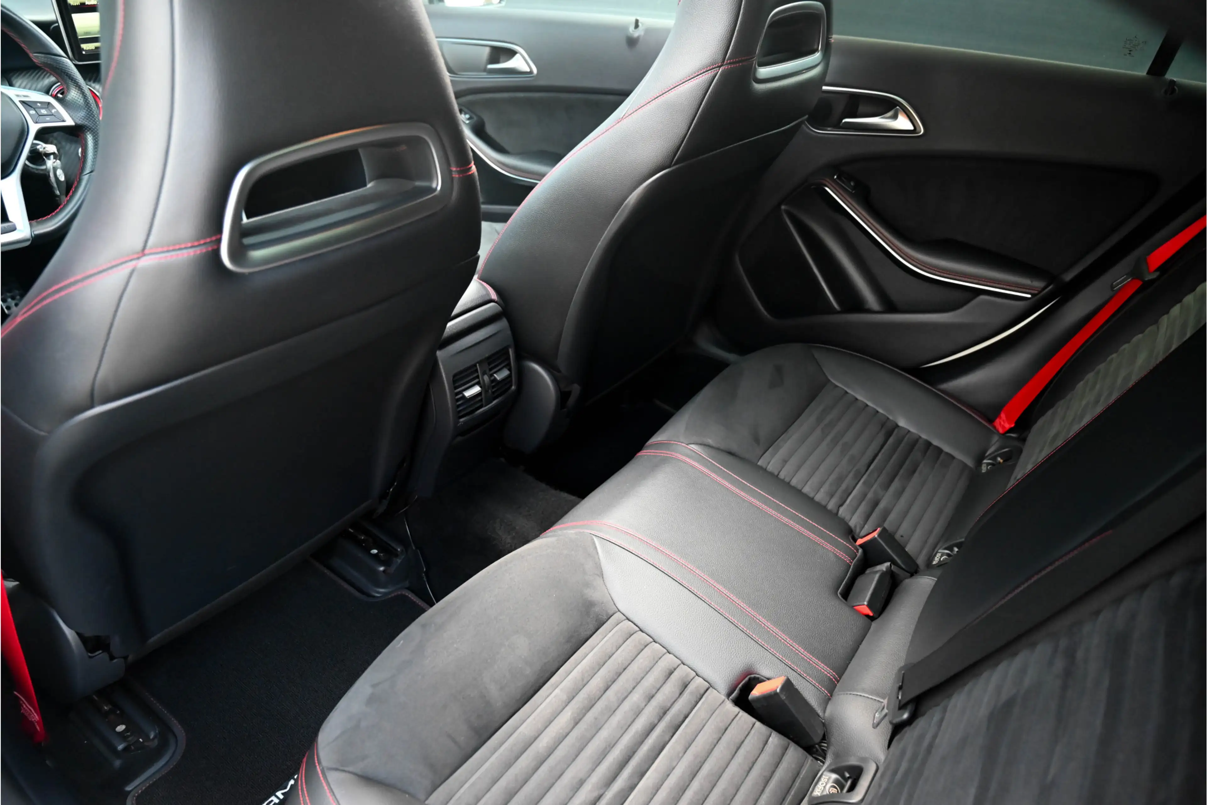 Mercedes-Benz A 45 AMG 4MATIC PANO, Elektrische stoelen — photo 9