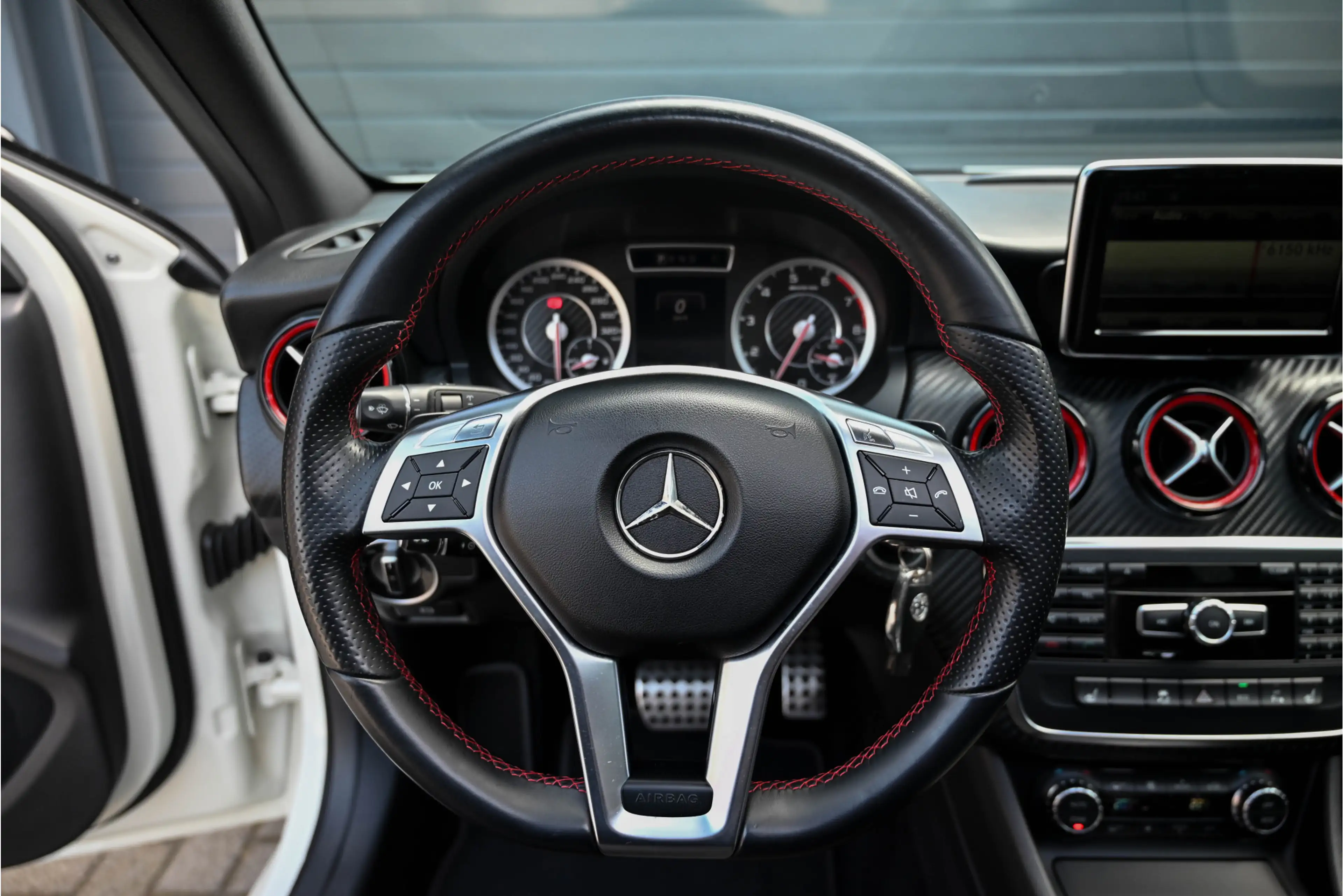 Mercedes-Benz A 45 AMG 4MATIC PANO, Elektrische stoelen — photo 12
