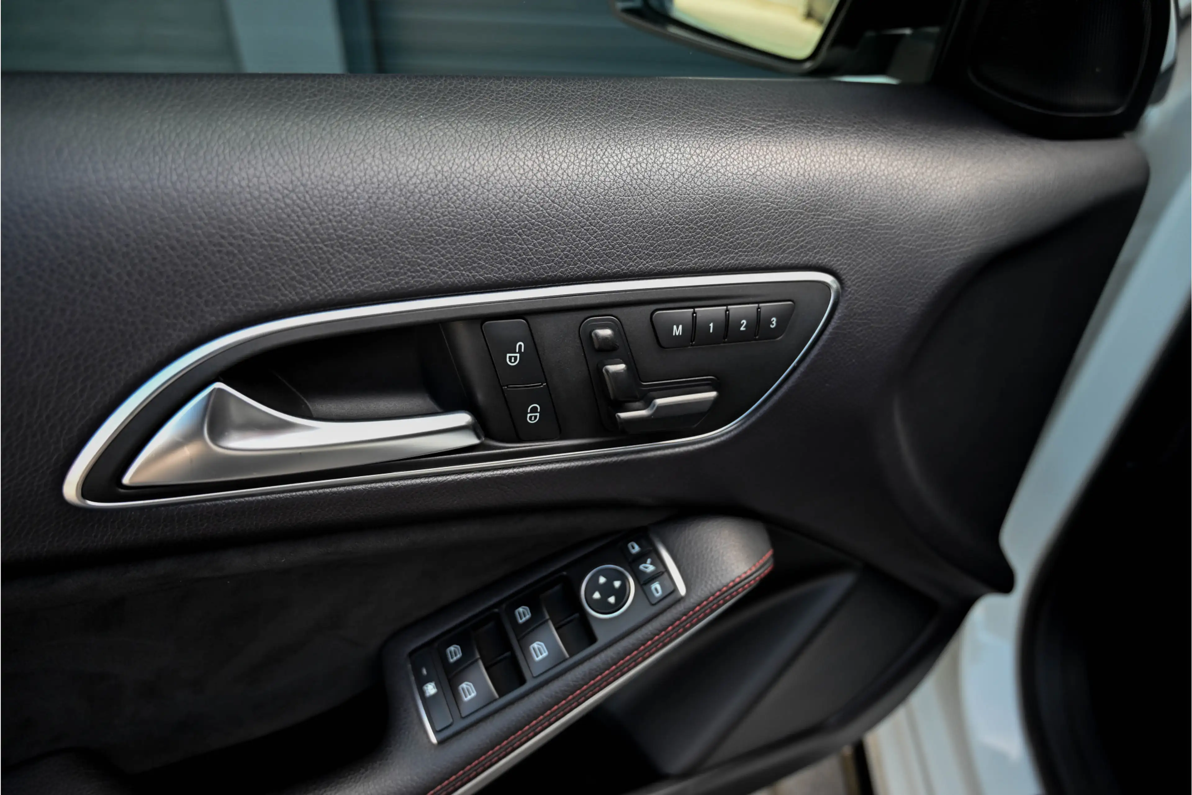 Mercedes-Benz A 45 AMG 4MATIC PANO, Elektrische stoelen — photo 7