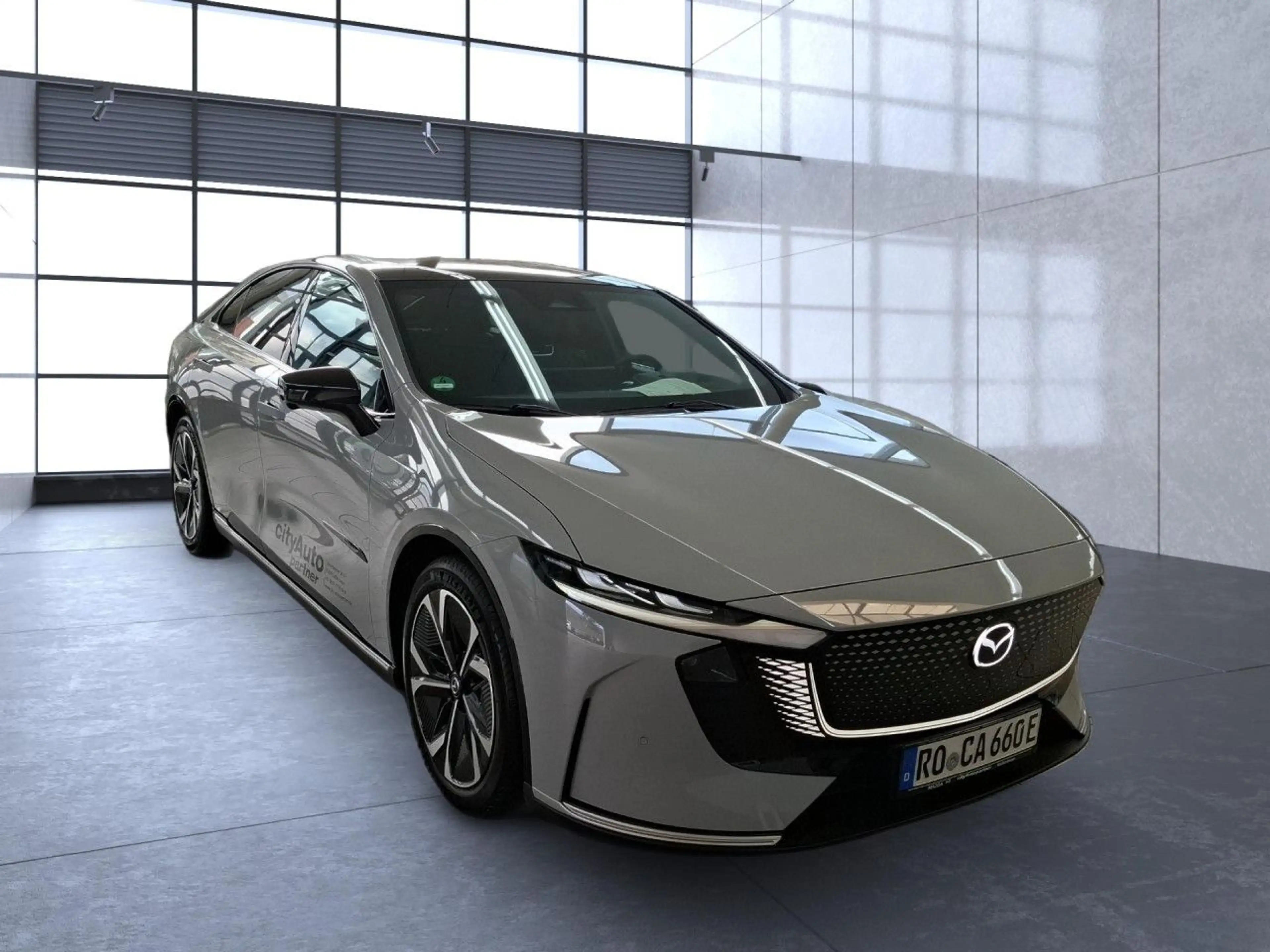 Mazda 6e EV Takumi Head Up Display LED Klima el. Fenster — photo 5