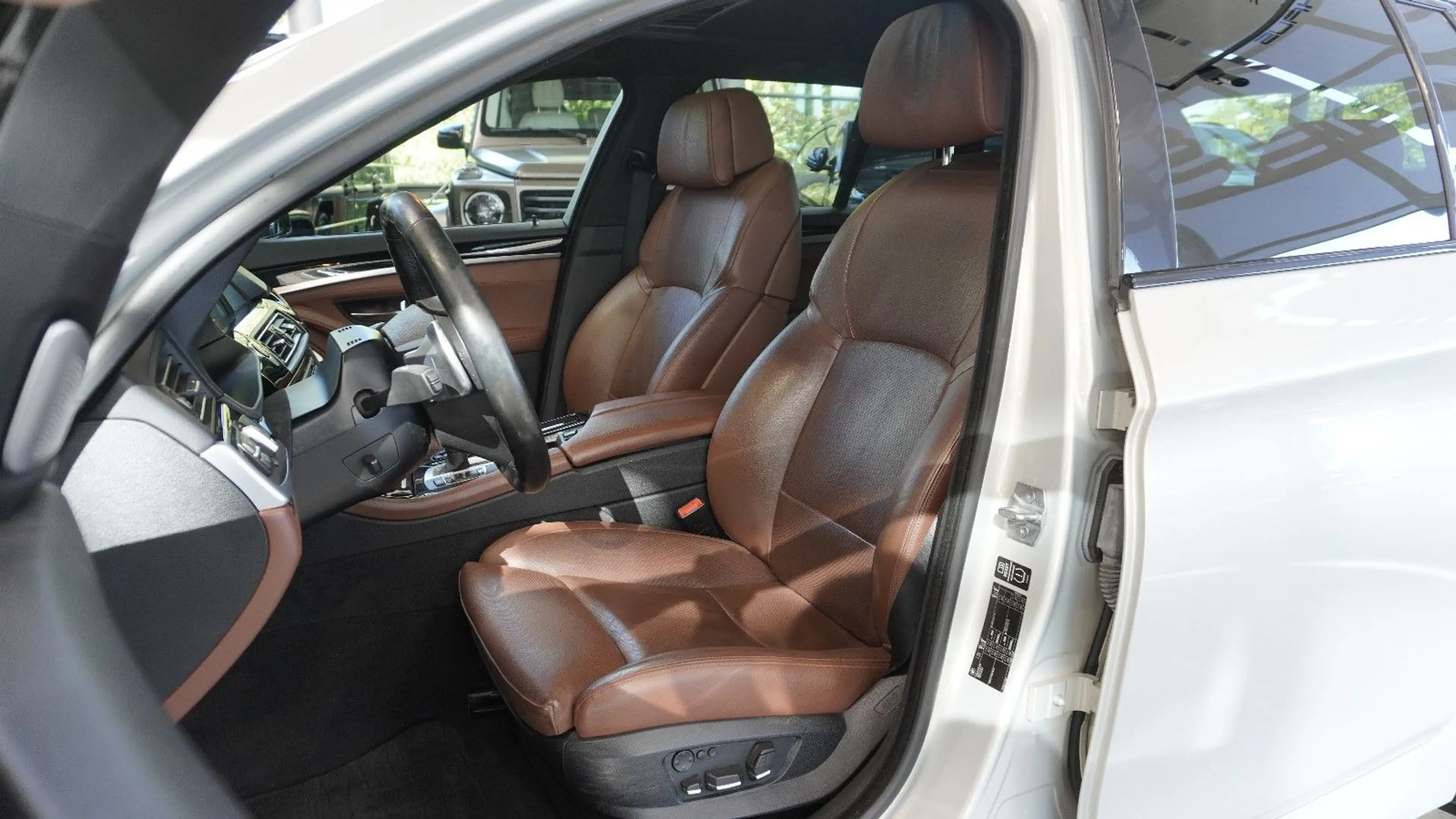 BMW 535 d Touring*PANO*HEAD-UP*STHZ*B&O*ACC*KAM* — photo 8