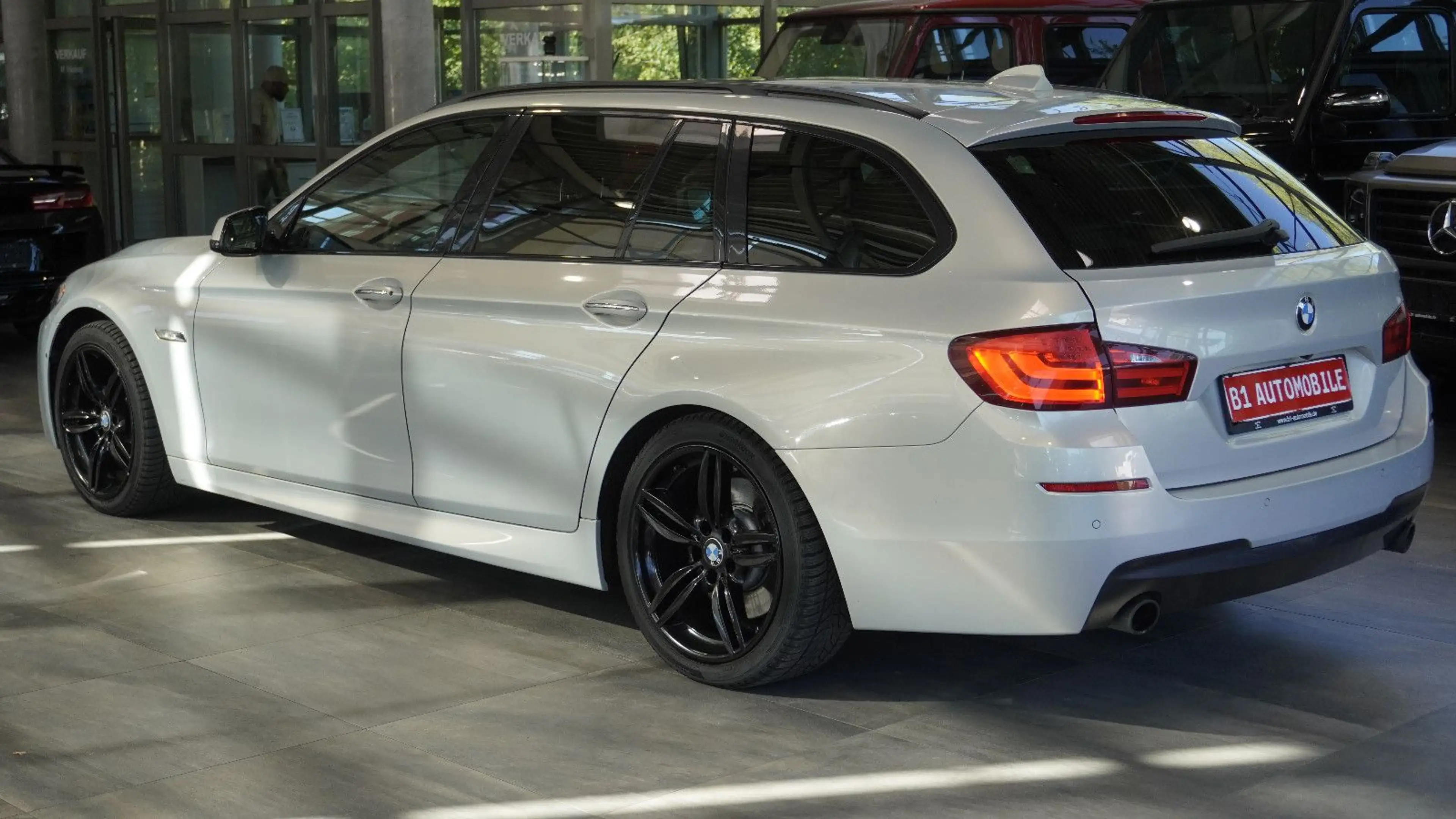 BMW 535 d Touring*PANO*HEAD-UP*STHZ*B&O*ACC*KAM* — photo 7