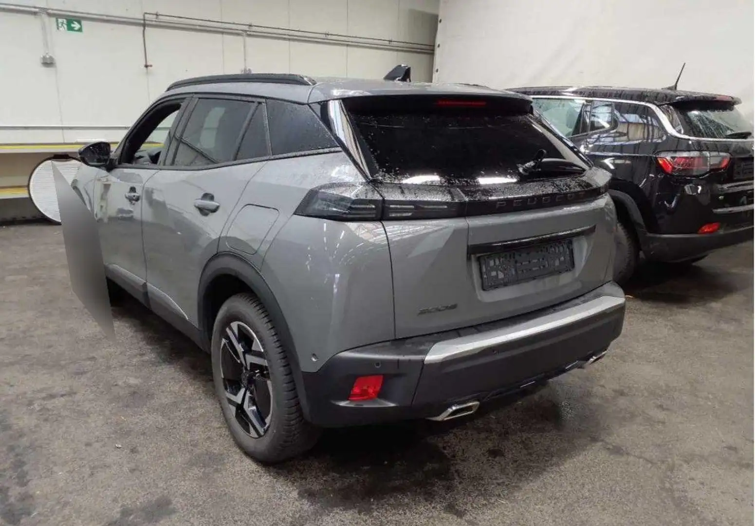 Peugeot 2008 Allure PureTech 130 EAT8*Navi*360°Kam*Shz Gris - 2