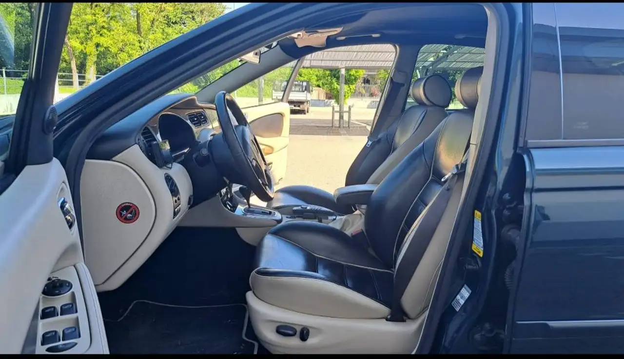 Jaguar X-Type 2.5 V6 Luxury auto, foto 12