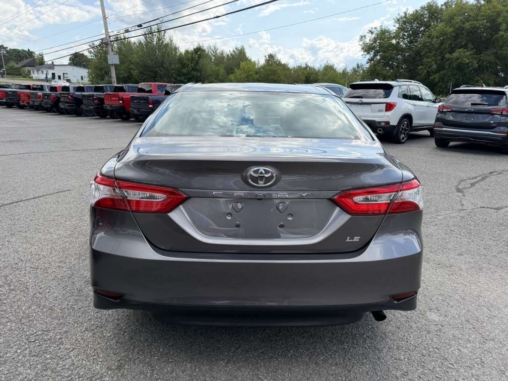 2020 Toyota Camry LE 2.5L AUTOMATIQUE — снимка 1