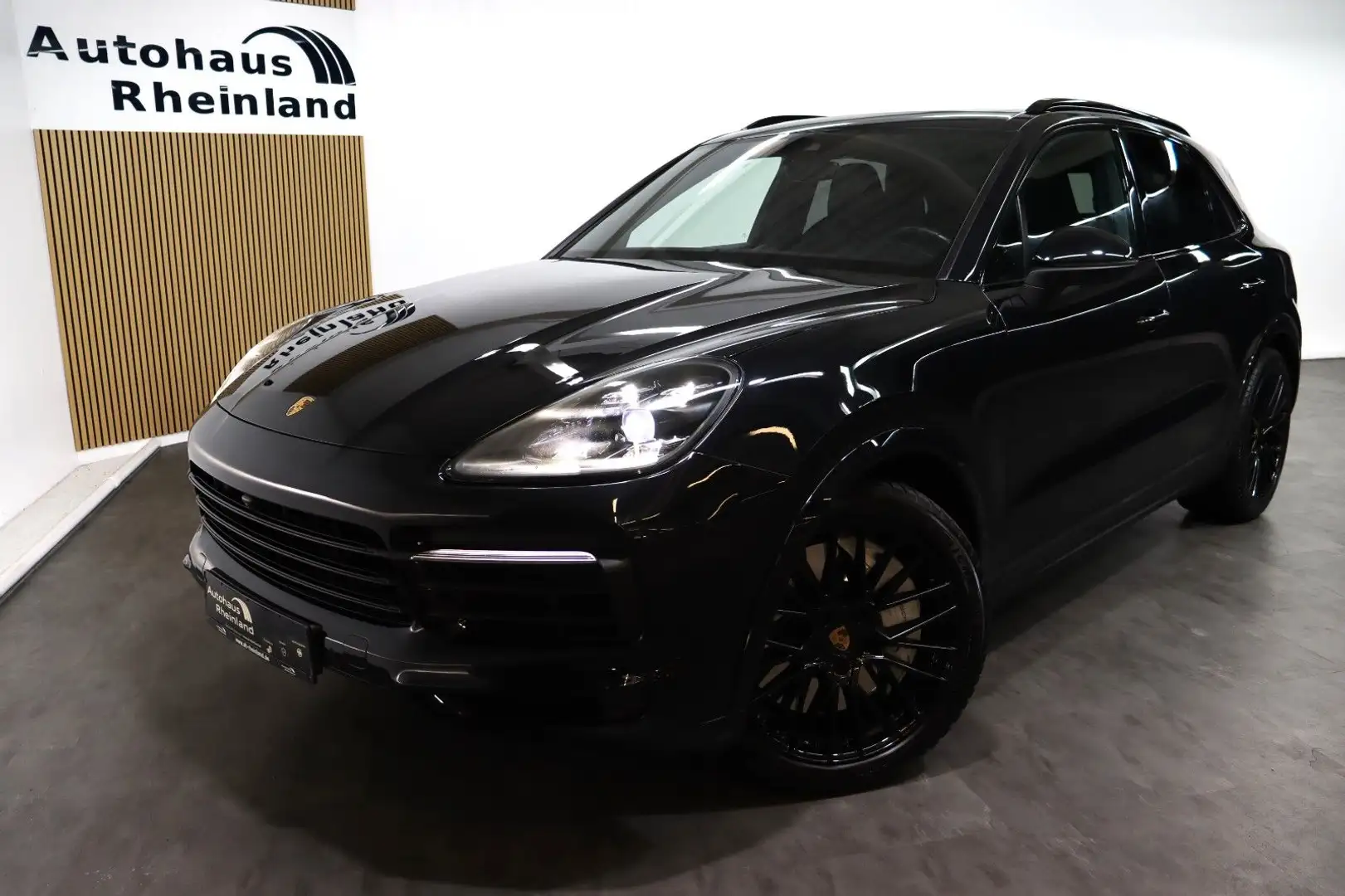 Porsche Cayenne *CHRONO*MATRIX-LED*PANO*360°KAMERA*18WEGE Noir - 1