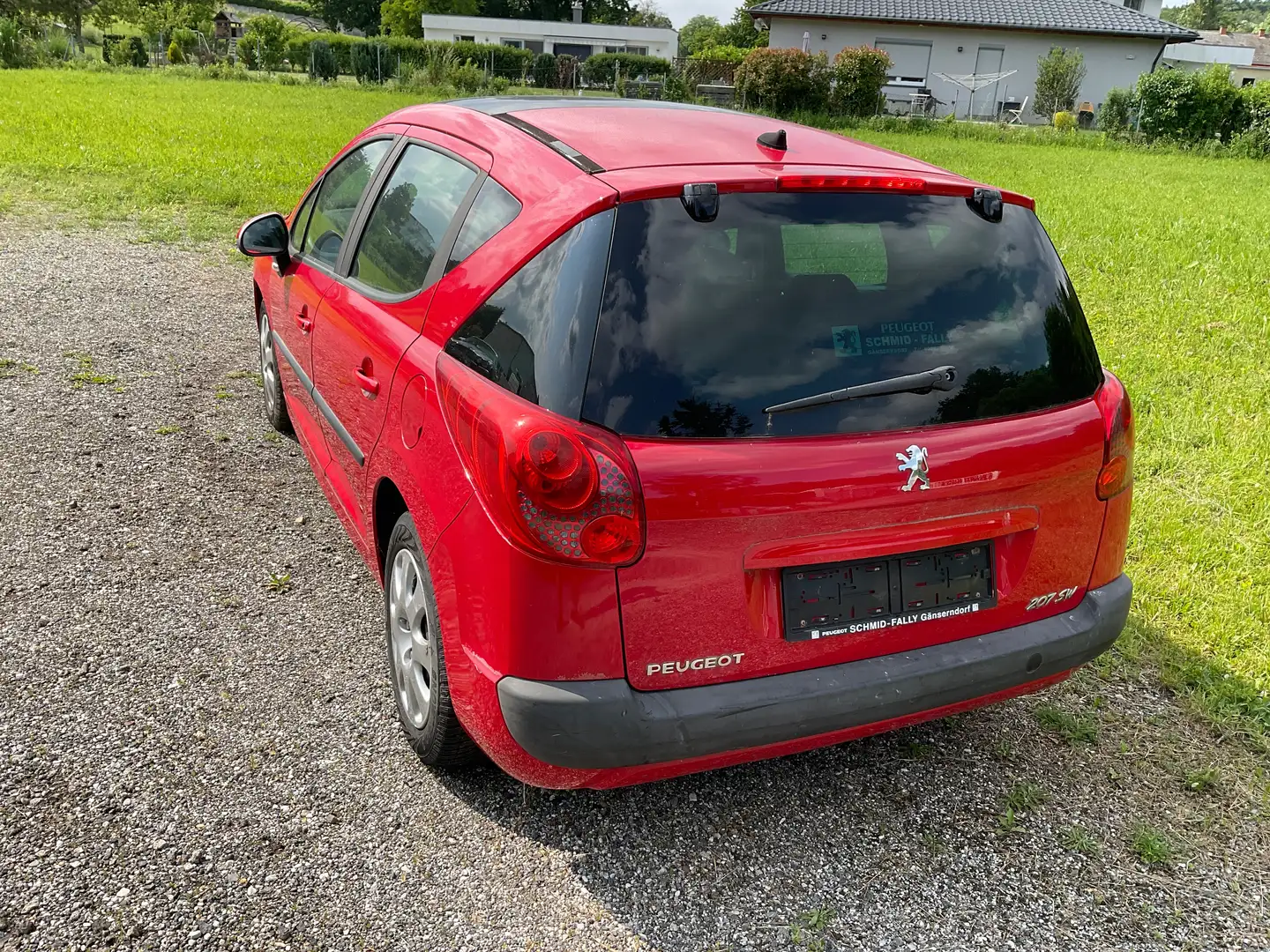 Peugeot 207 207 SW Trendy 1,6 HDi 90 FAP Trendy Rojo - 2