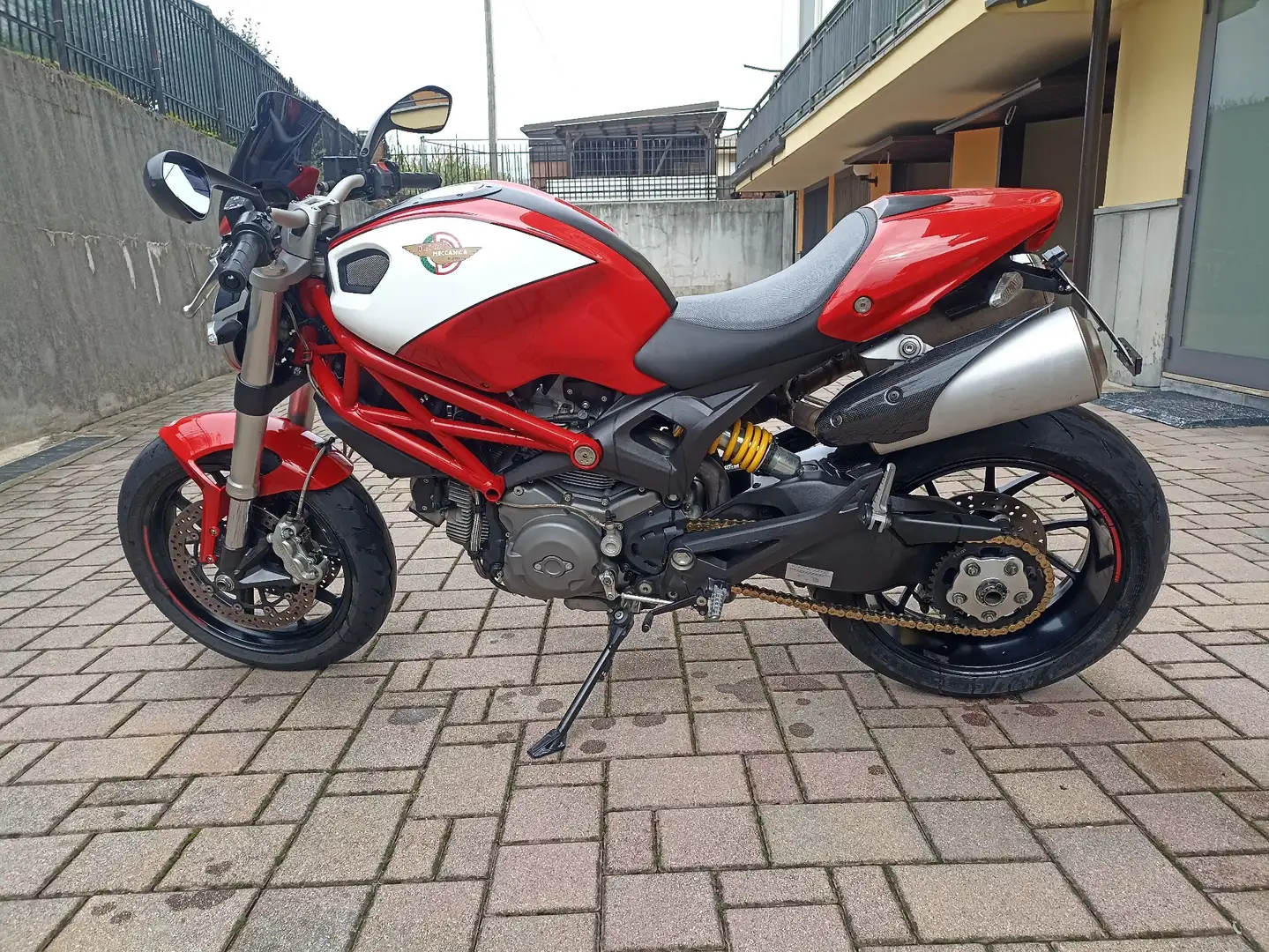 Ducati Monster 796 Anniversary Rouge - 2