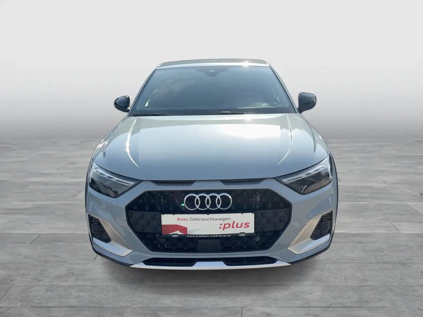 Audi A1 35 TFSI intense Grau - 2