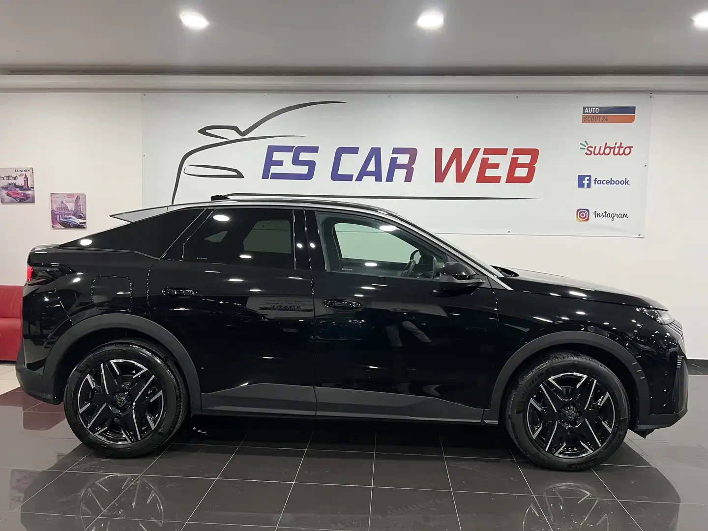 Peugeot 3008 1.2 hybrid Allure 136 cv e-dcs6 Negro - 2
