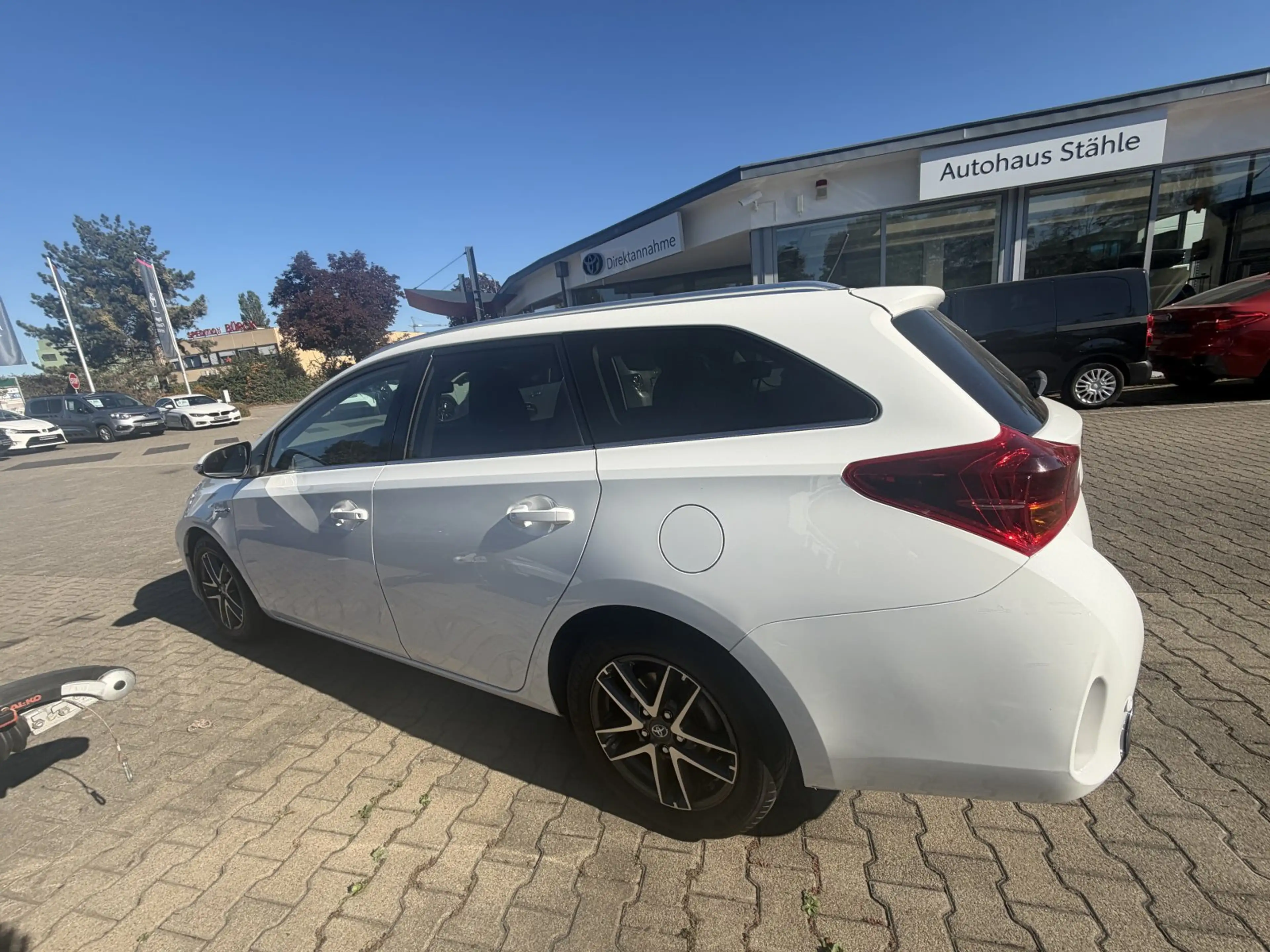 Toyota Auris Touring Sports  Hybrid Edition — photo 9