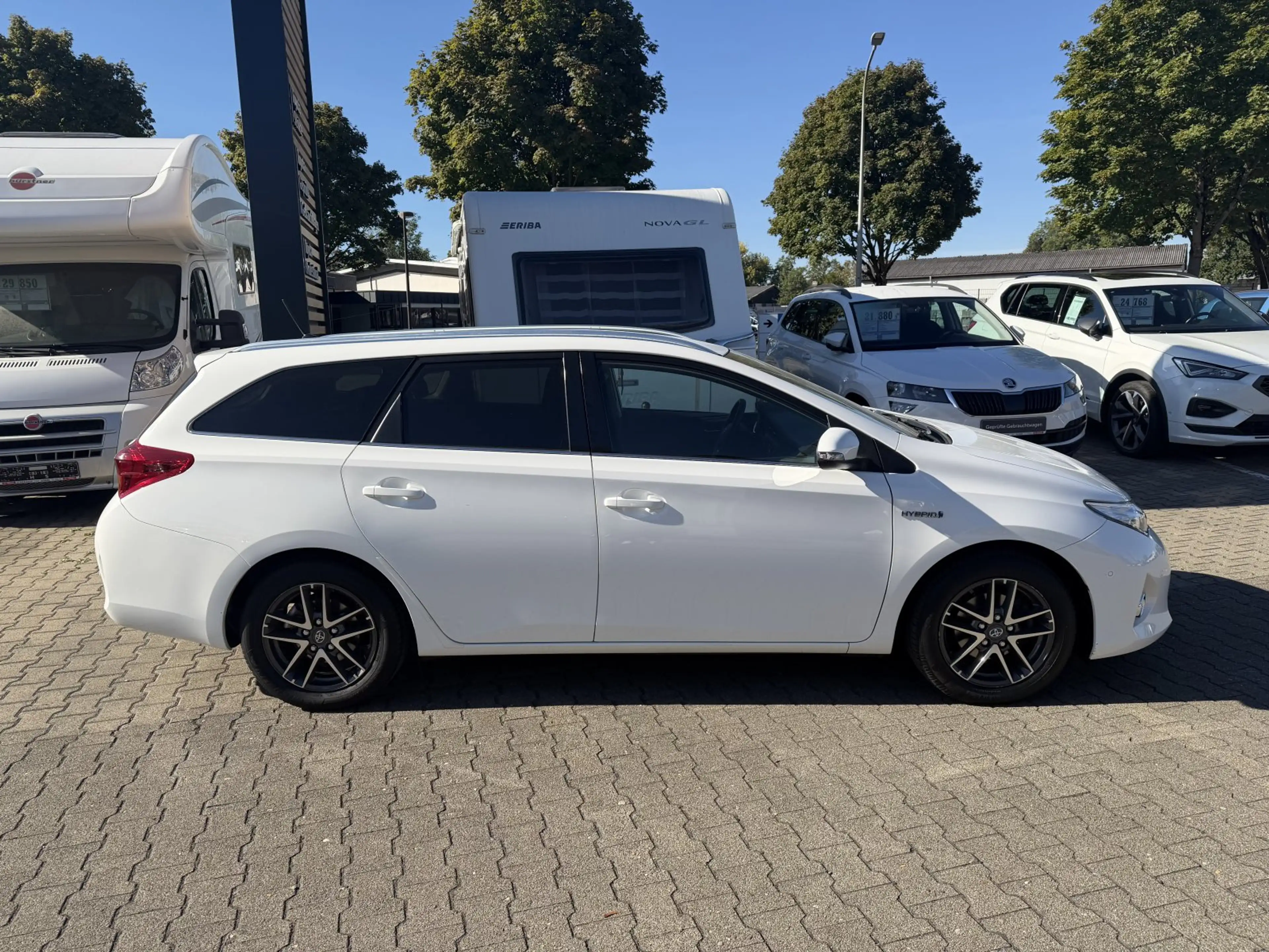 Toyota Auris Touring Sports  Hybrid Edition — photo 6