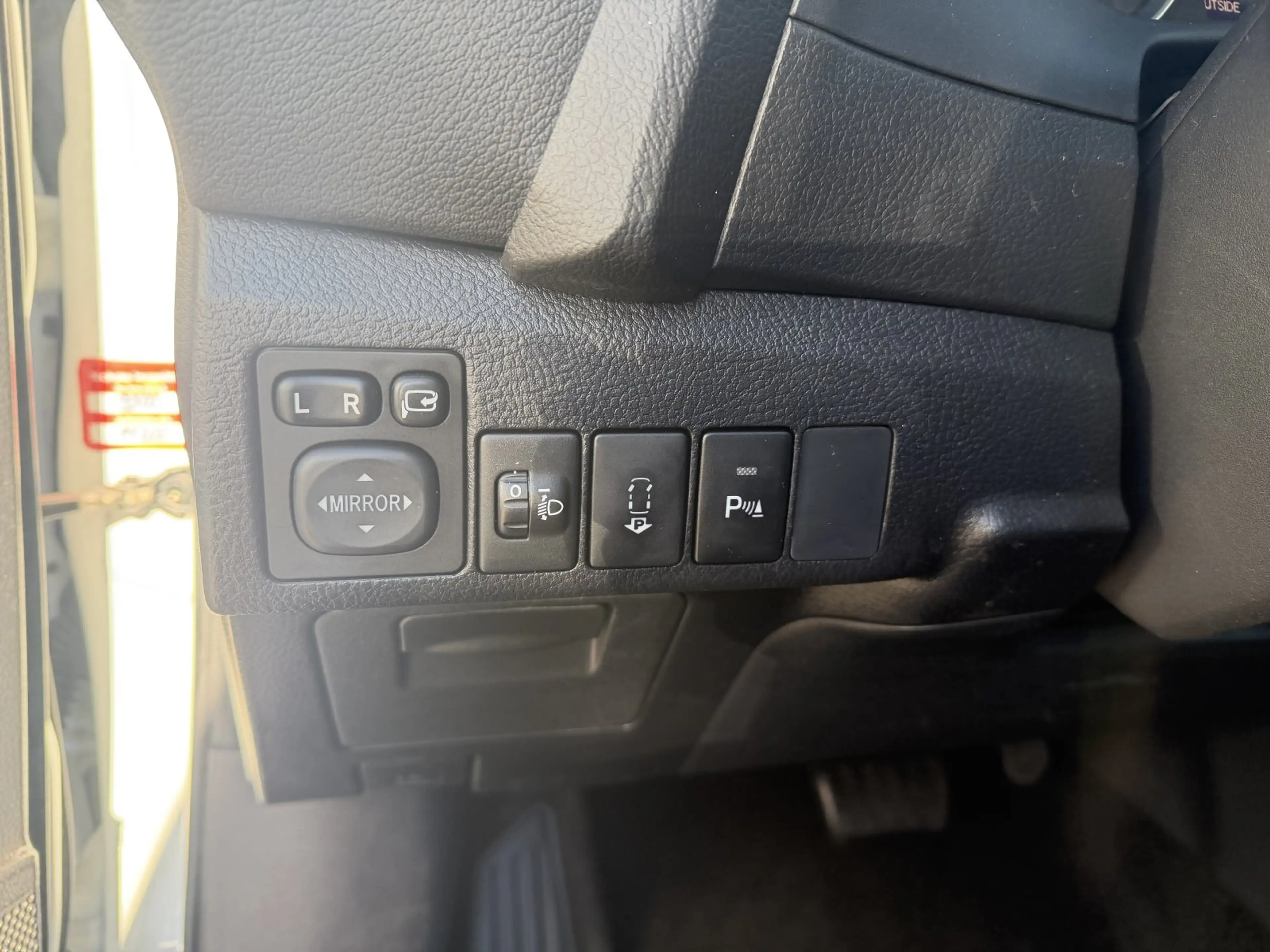 Toyota Auris Touring Sports  Hybrid Edition — photo 14