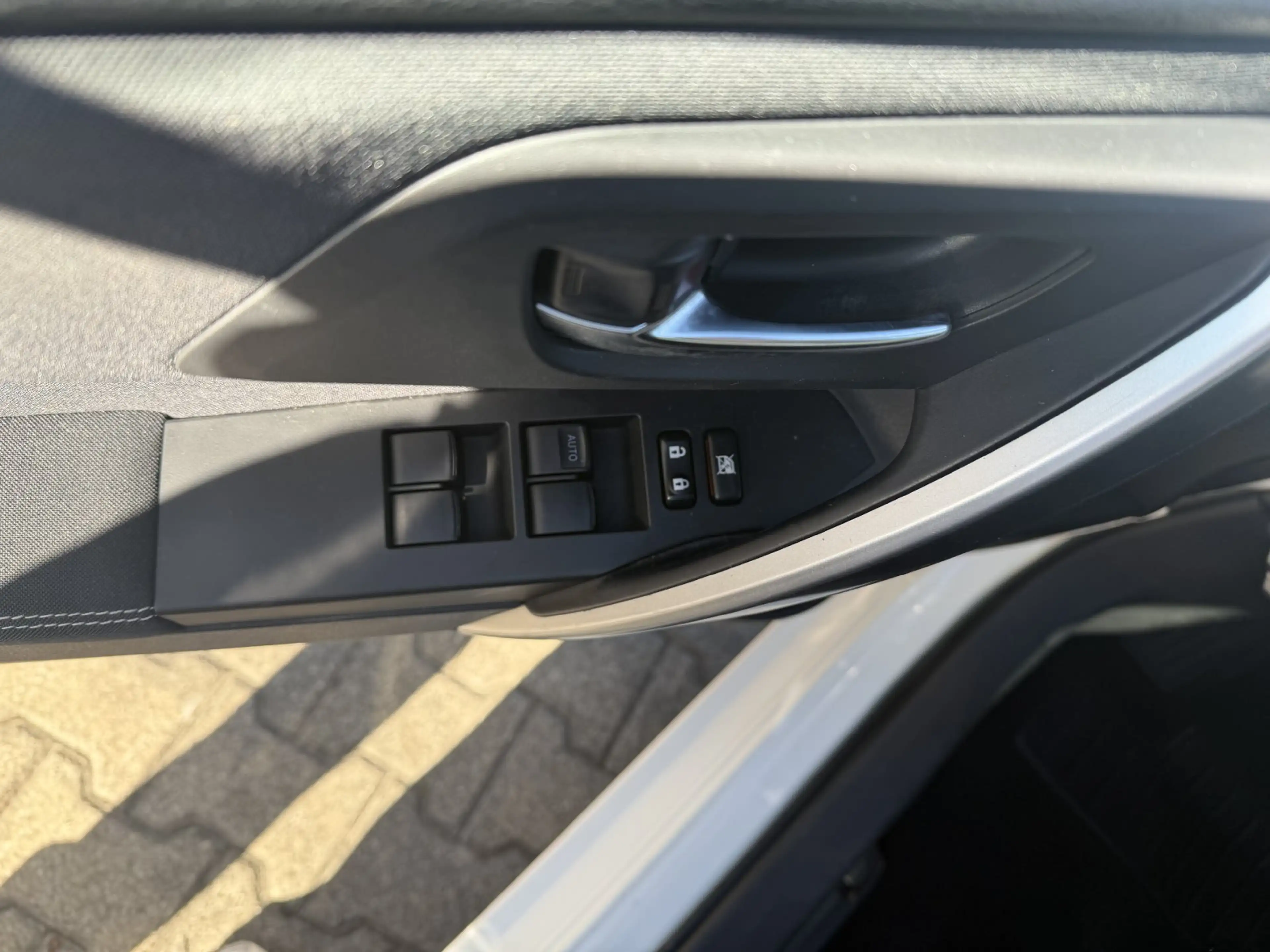 Toyota Auris Touring Sports  Hybrid Edition — photo 15