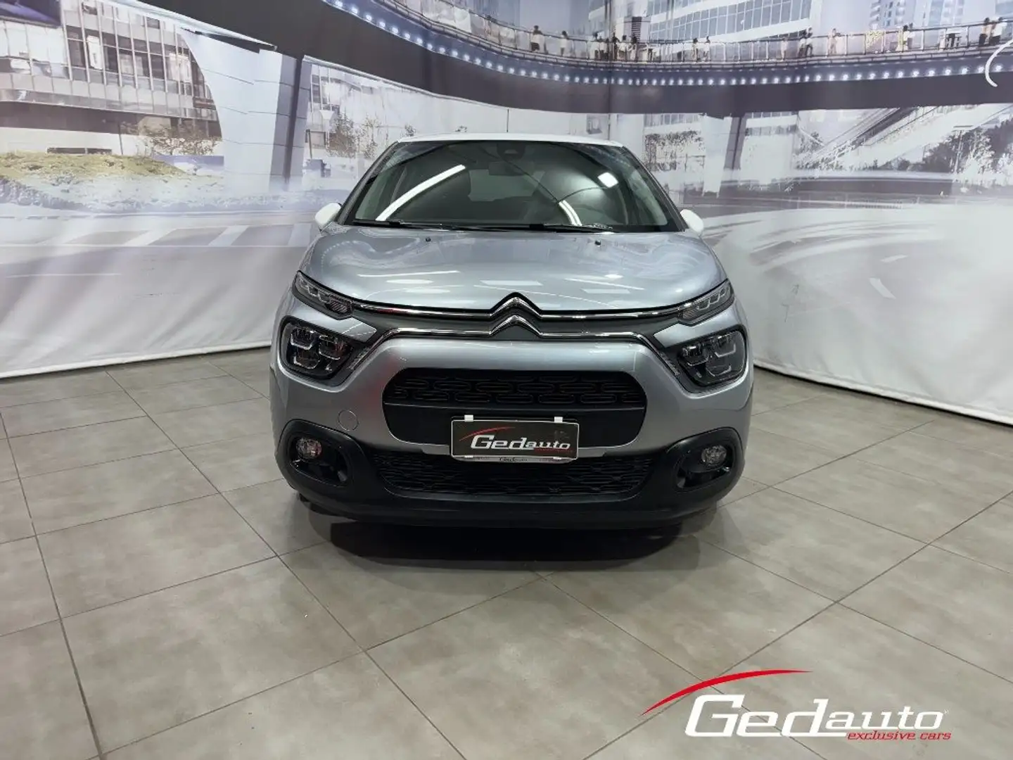 Citroen C3 1.2 85cv PureTech 83 S&S Max full-led navi Argent - 1